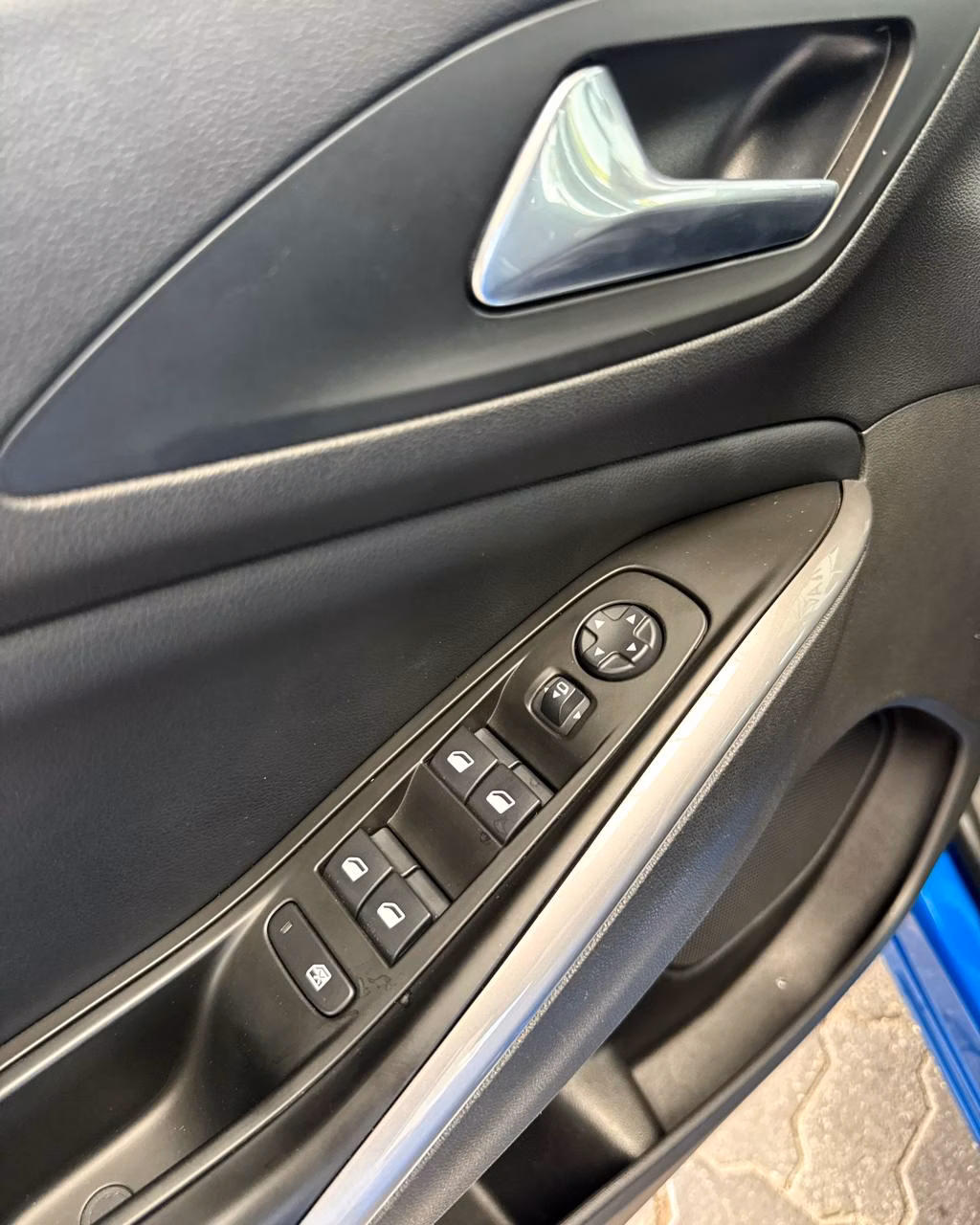 Opel Grandland X фото 10