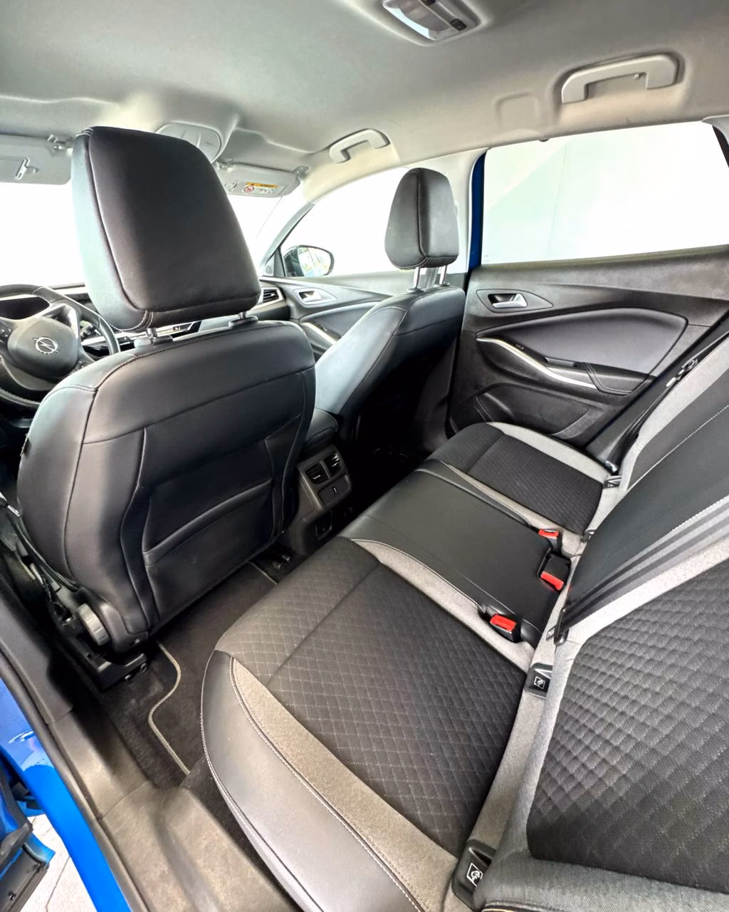 Opel Grandland X фото 16