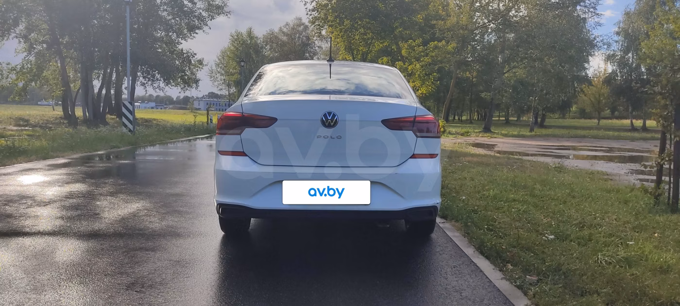 Volkswagen Polo Sedan фото 3