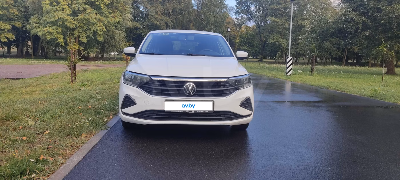 Volkswagen Polo Sedan фото 4