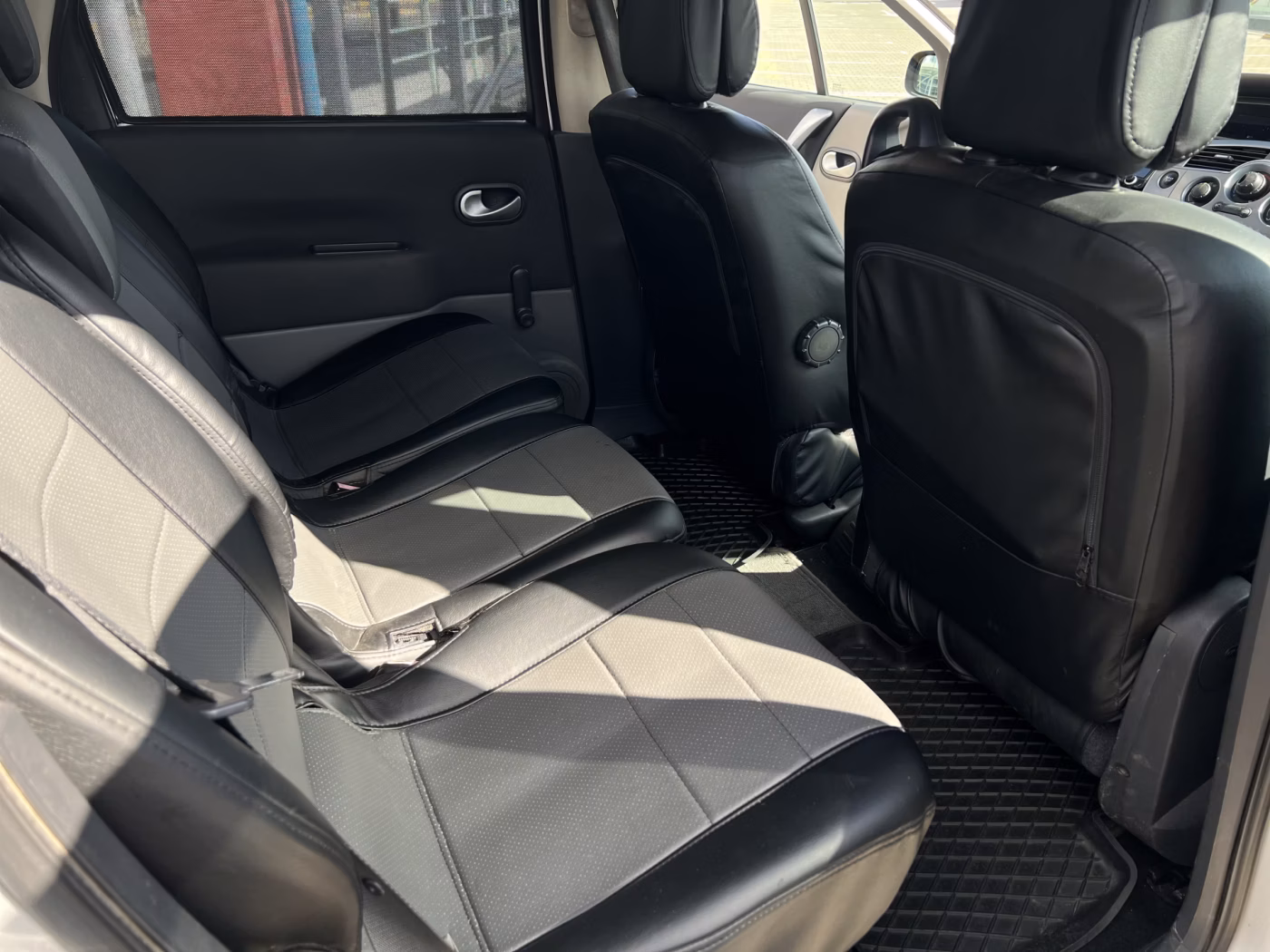 Renault Scenic фото 12