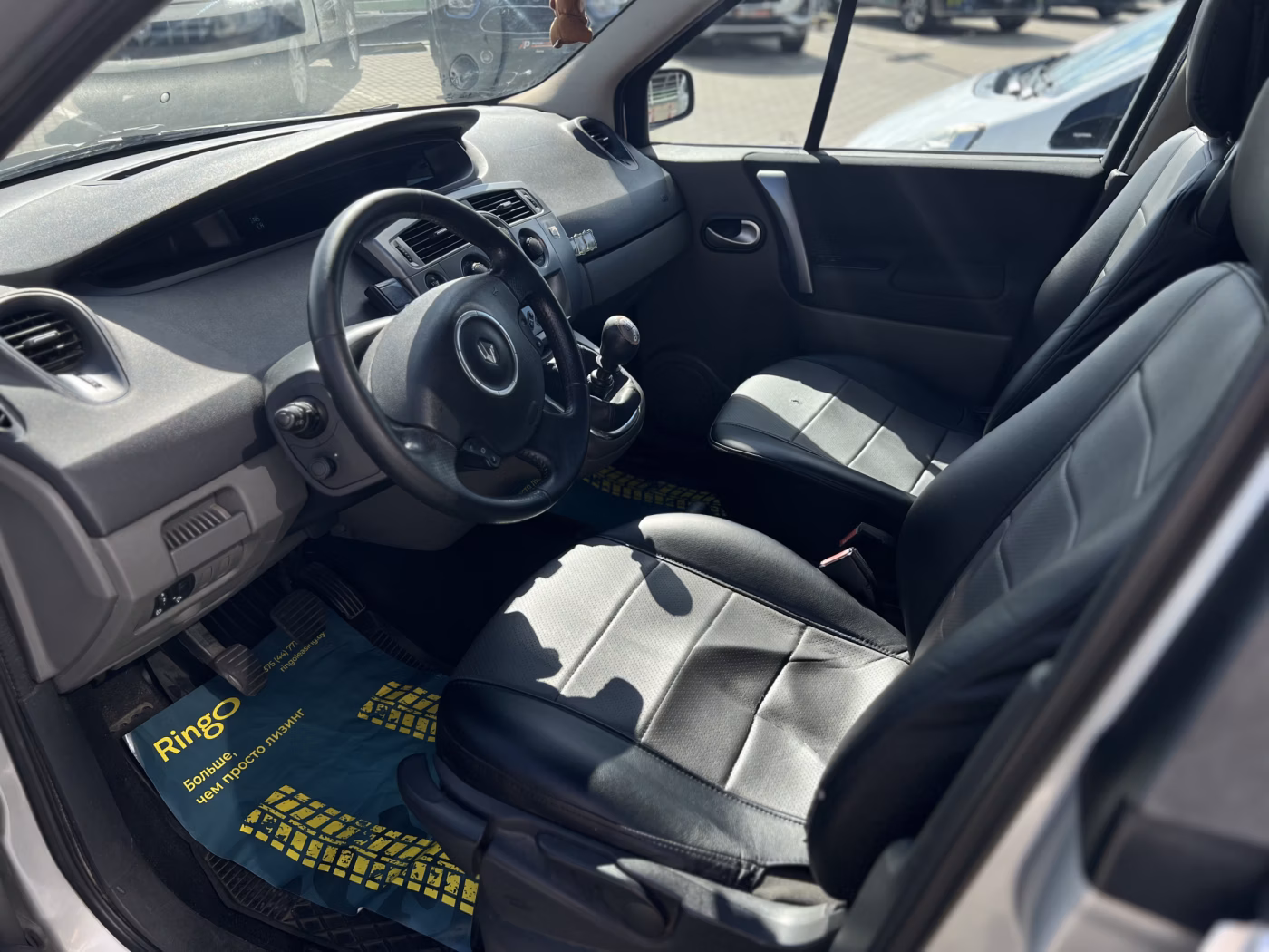 Renault Scenic фото 6