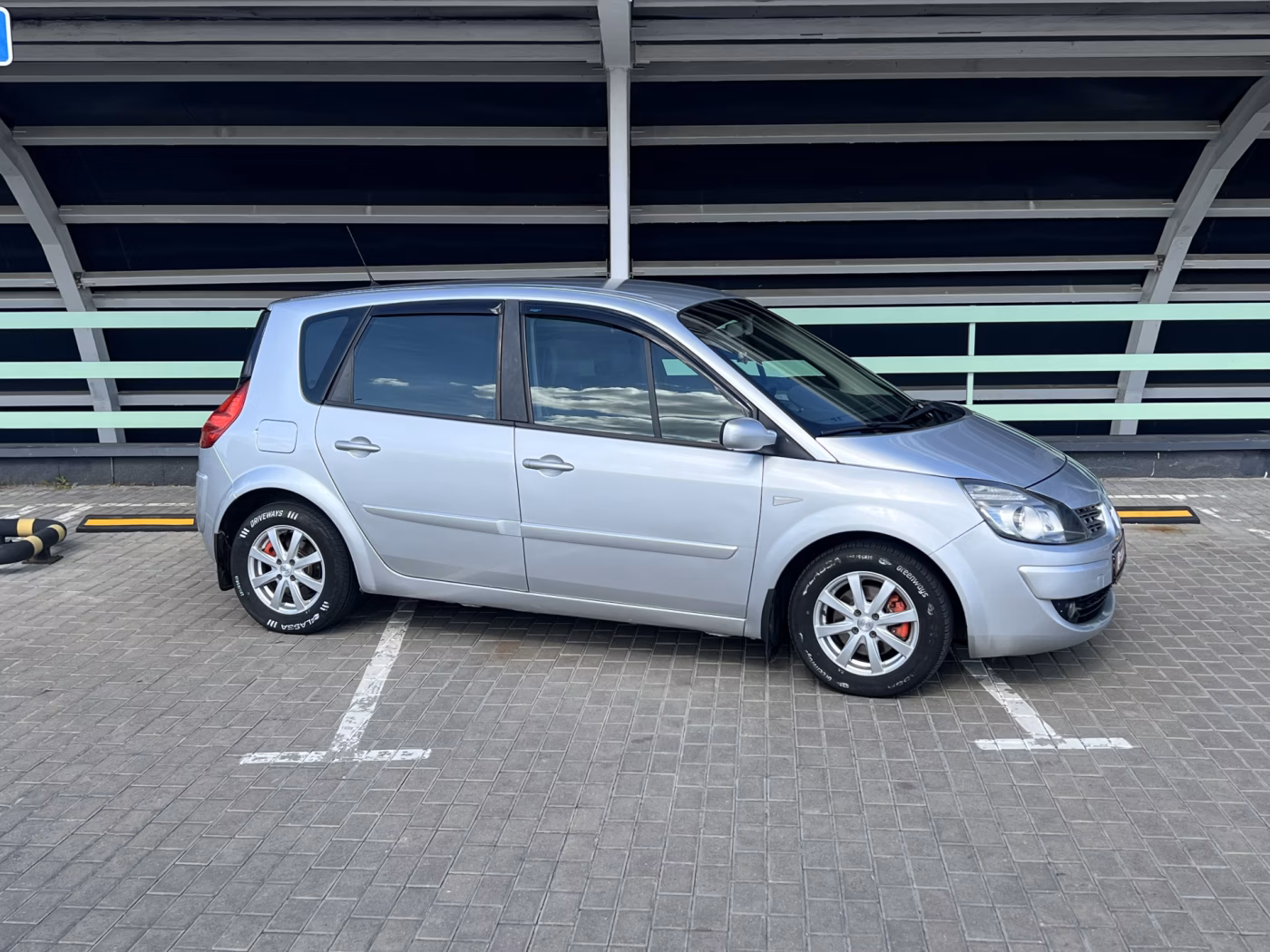 Renault Scenic фото 2