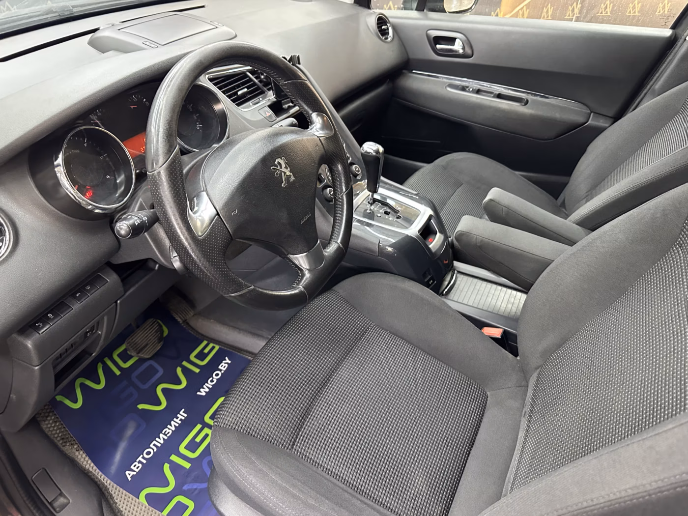 Peugeot 5008 фото 20