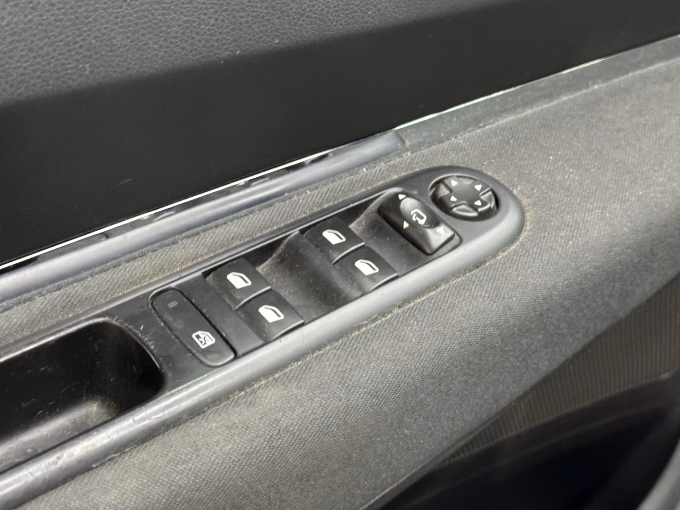 Peugeot 5008 фото 19