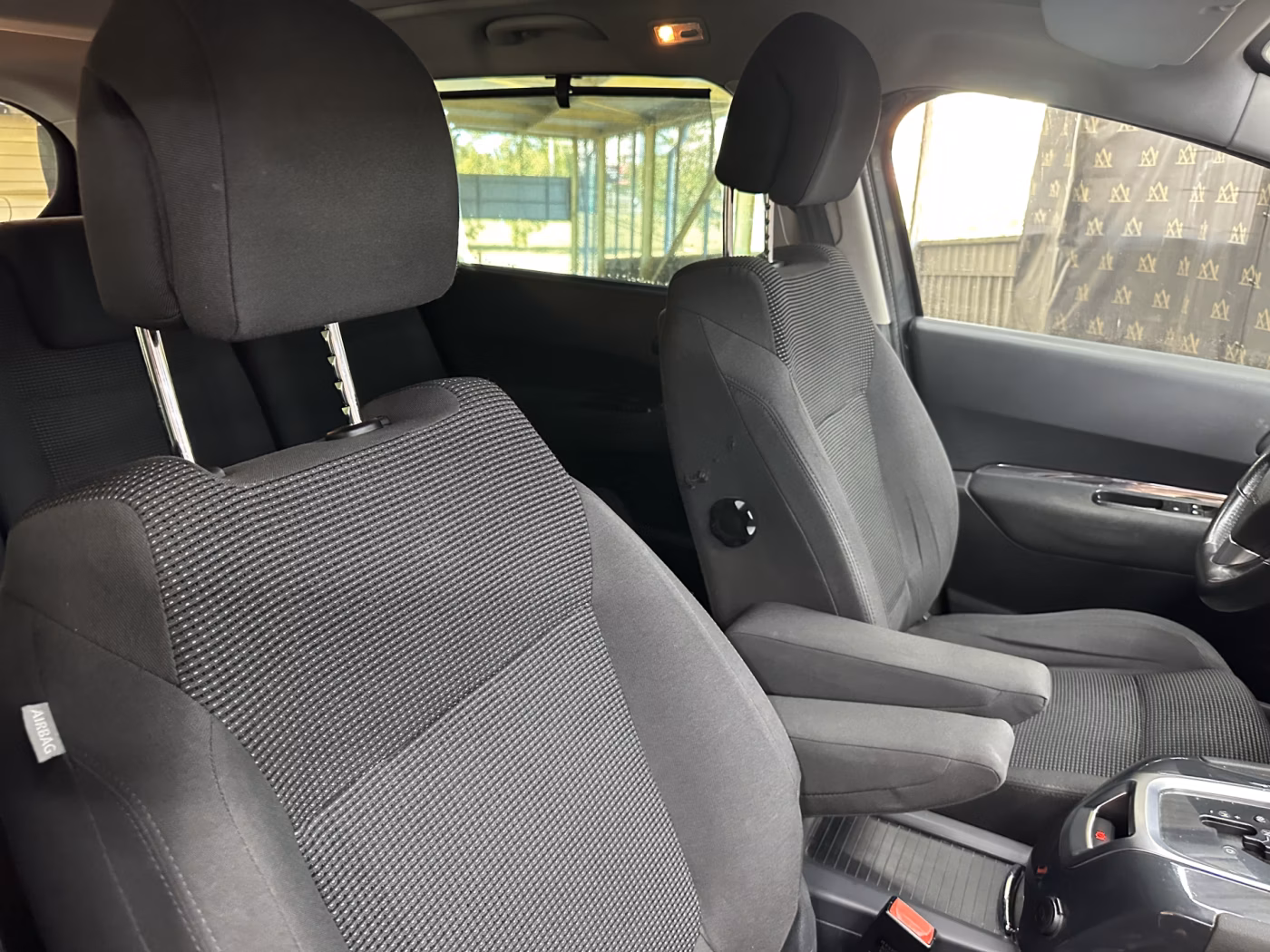 Peugeot 5008 фото 22