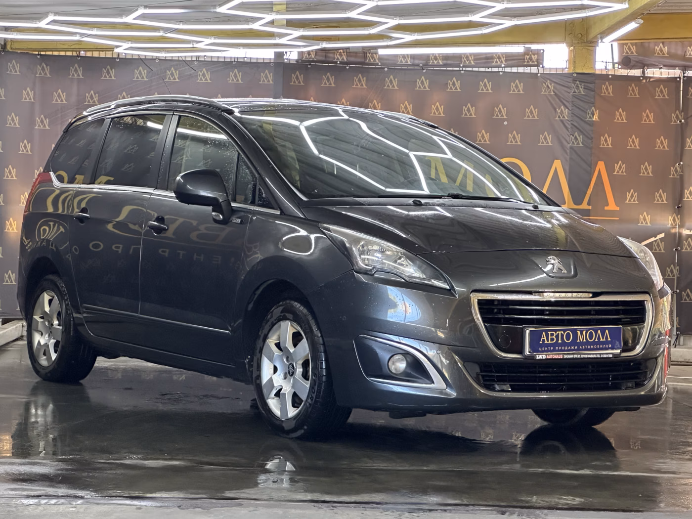 Peugeot 5008 фото 4