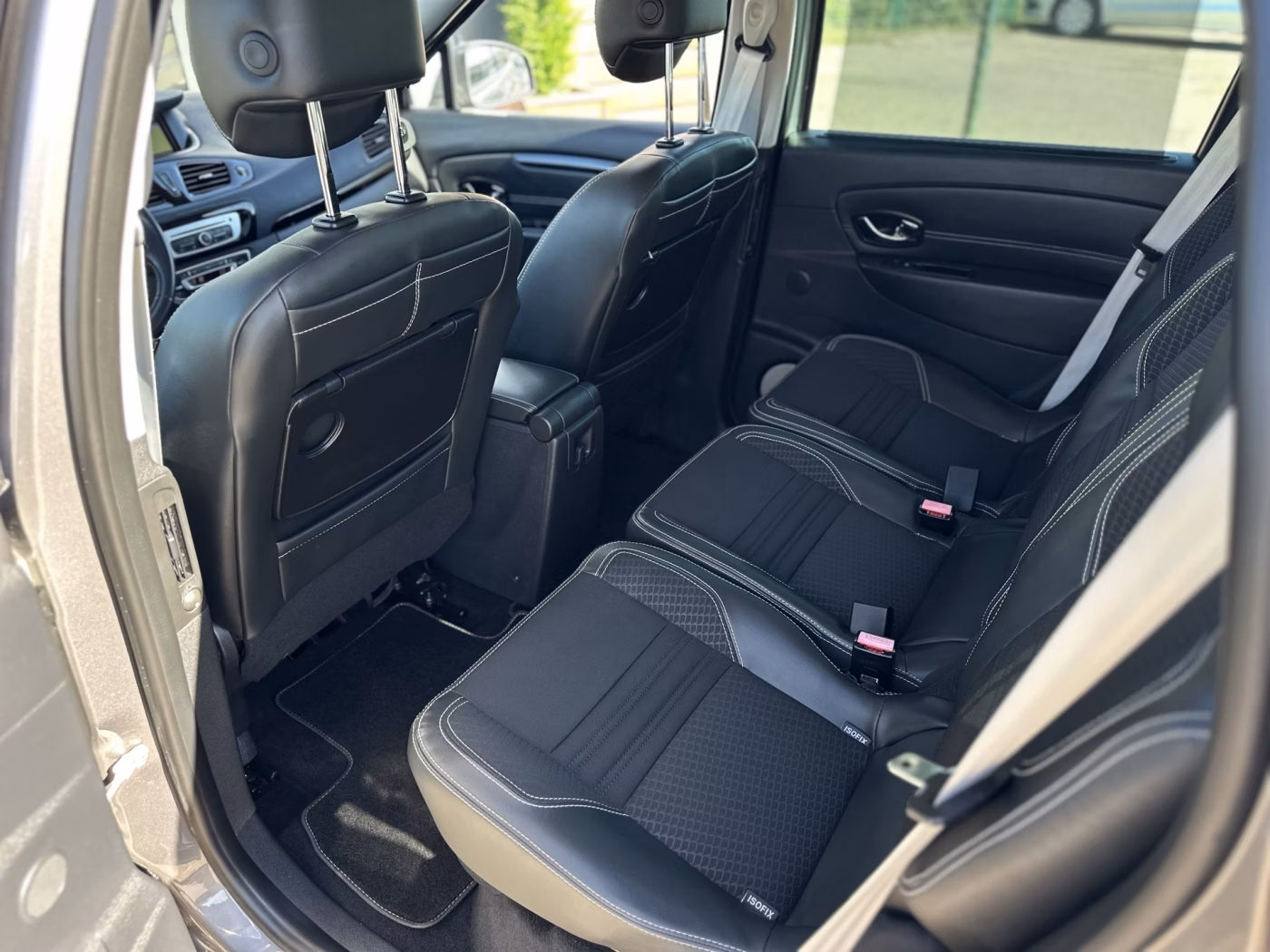 Renault Scenic фото 9