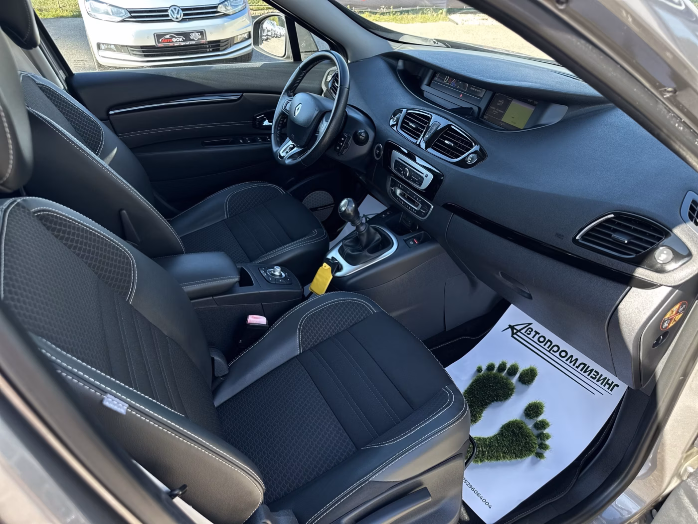 Renault Scenic фото 12