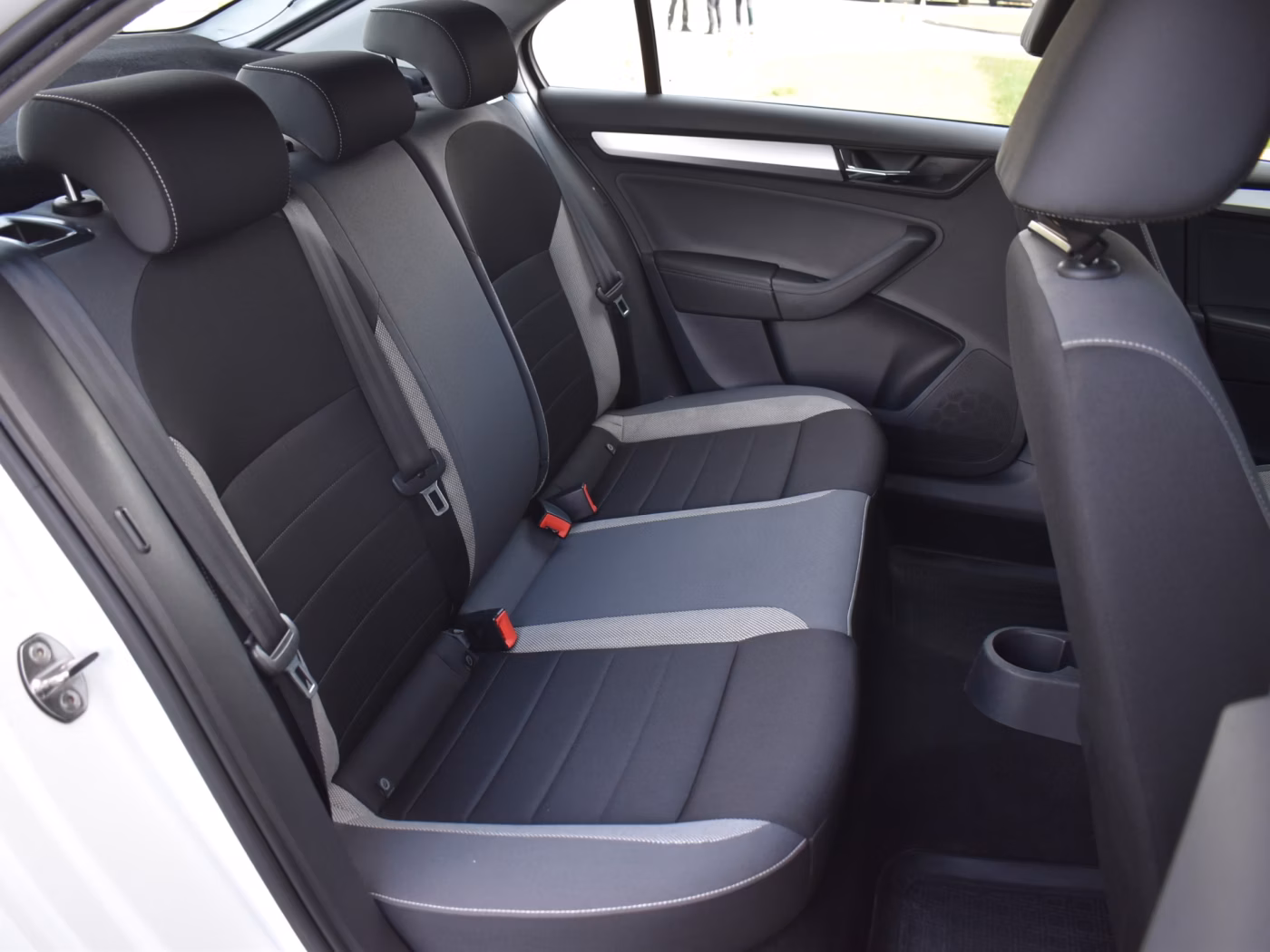 Skoda Rapid фото 11