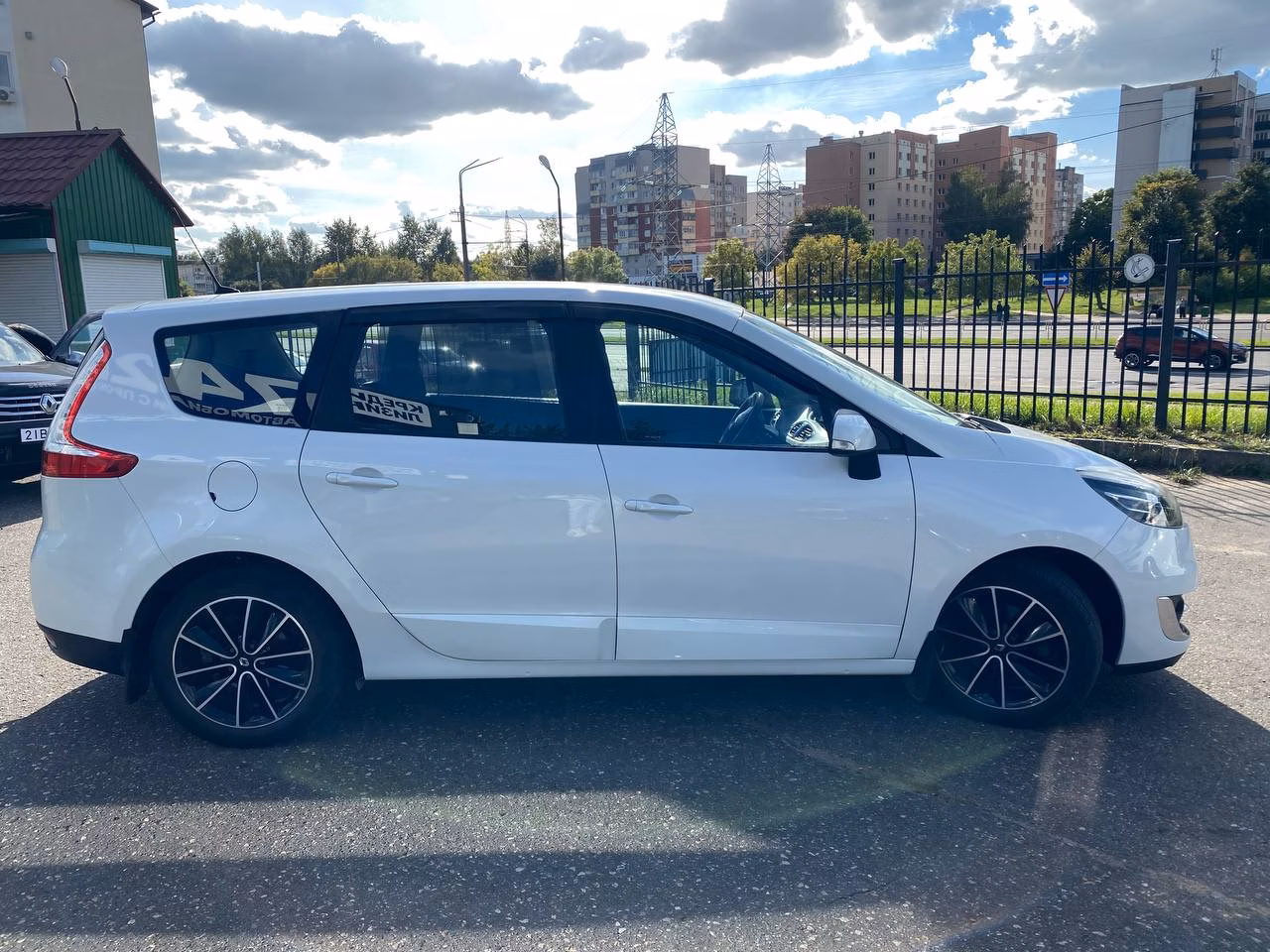 Renault Grand Scenic фото 2