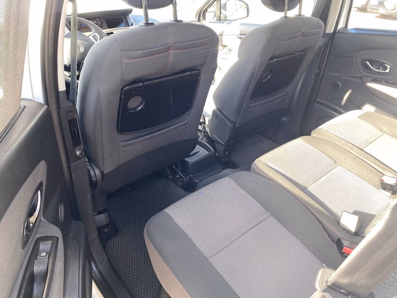 Renault Grand Scenic фото 10