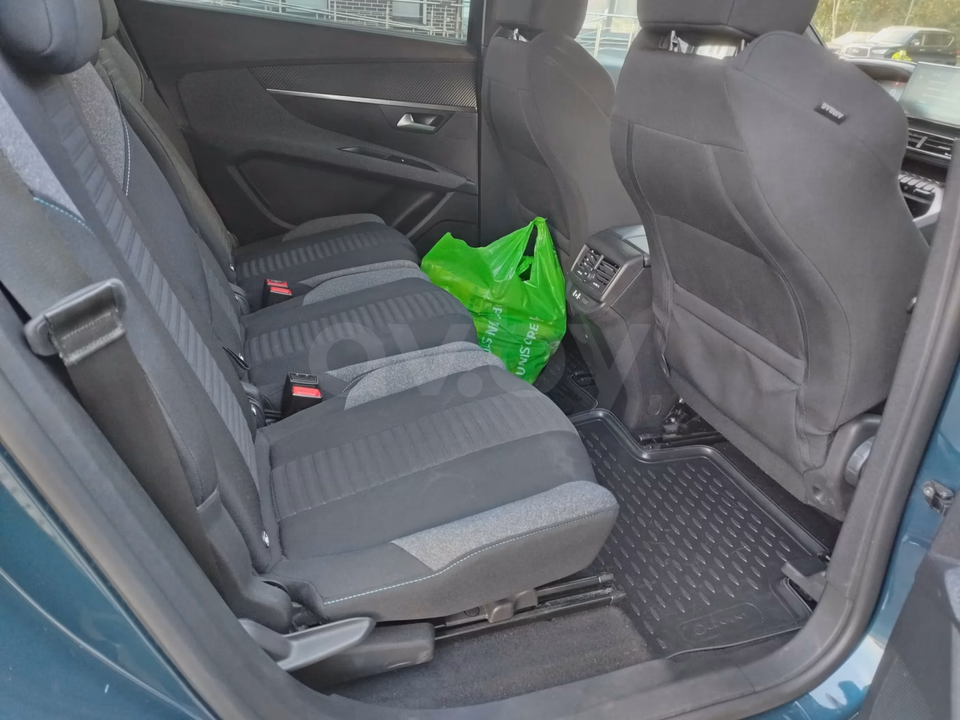Peugeot 5008 фото 12