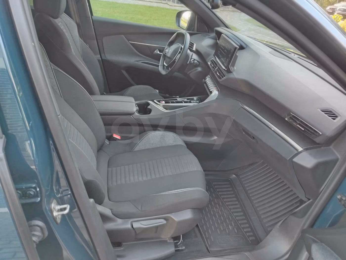 Peugeot 5008 фото 11