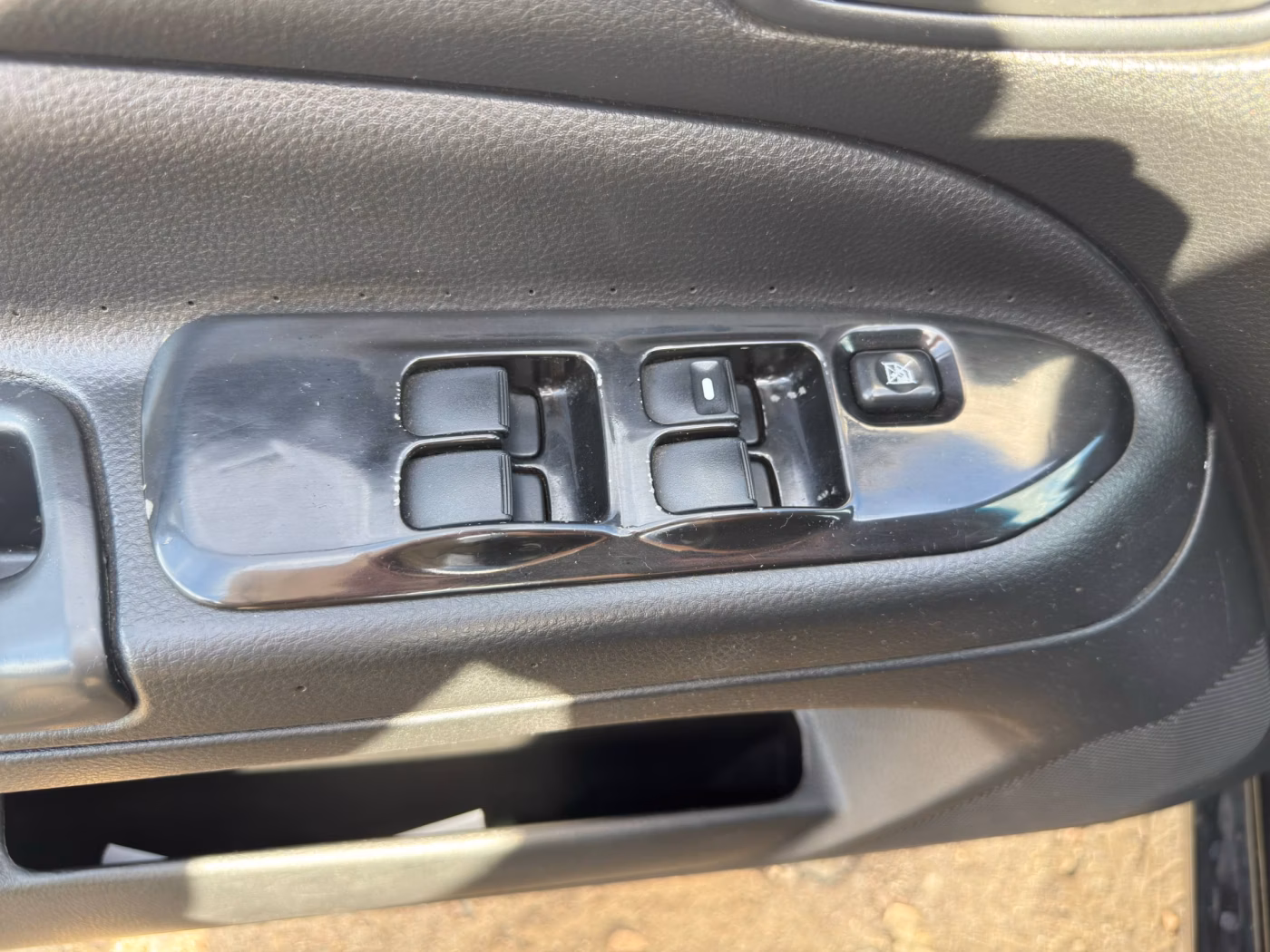 Mitsubishi Lancer фото 11
