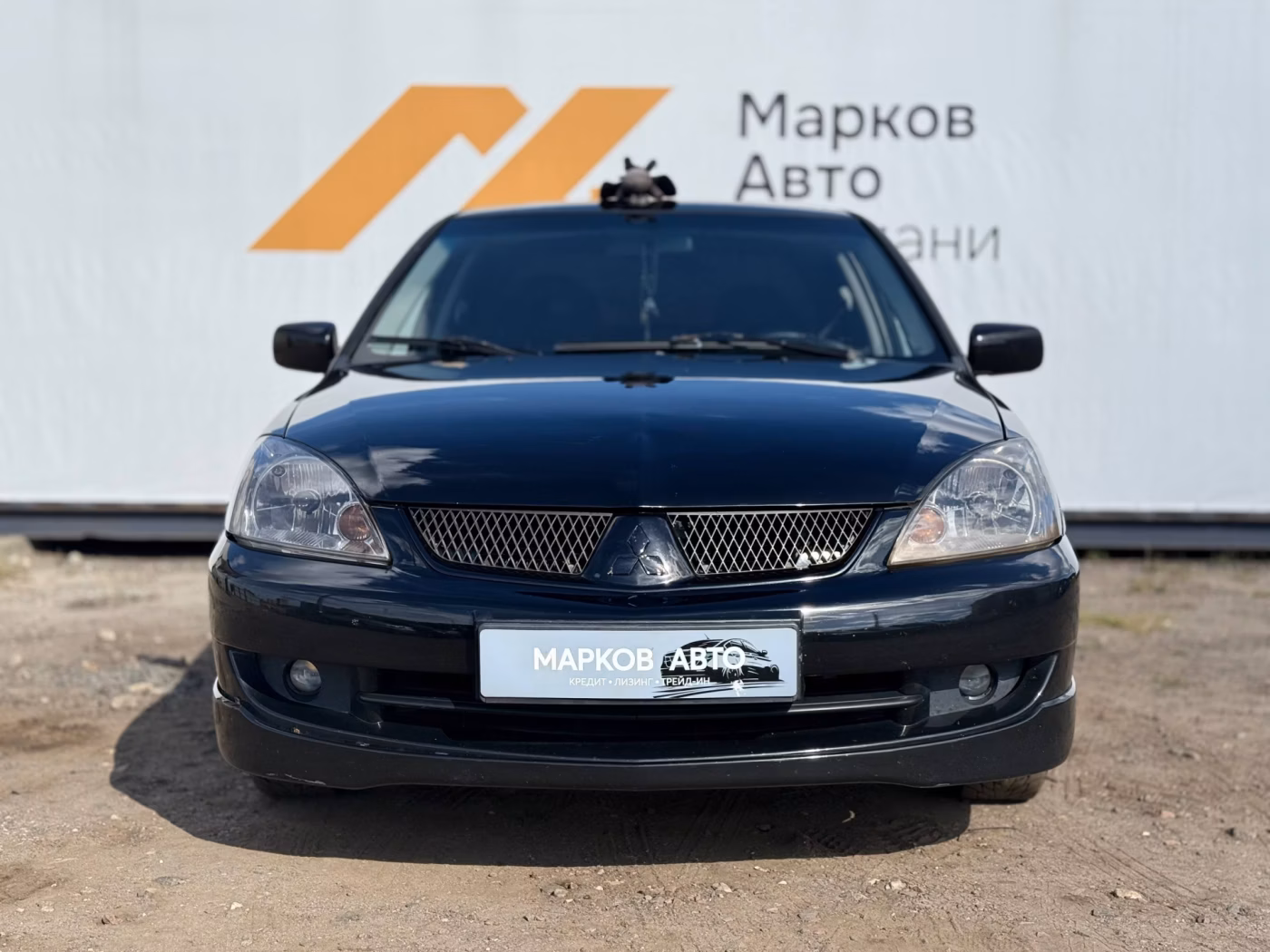 Mitsubishi Lancer фото 2