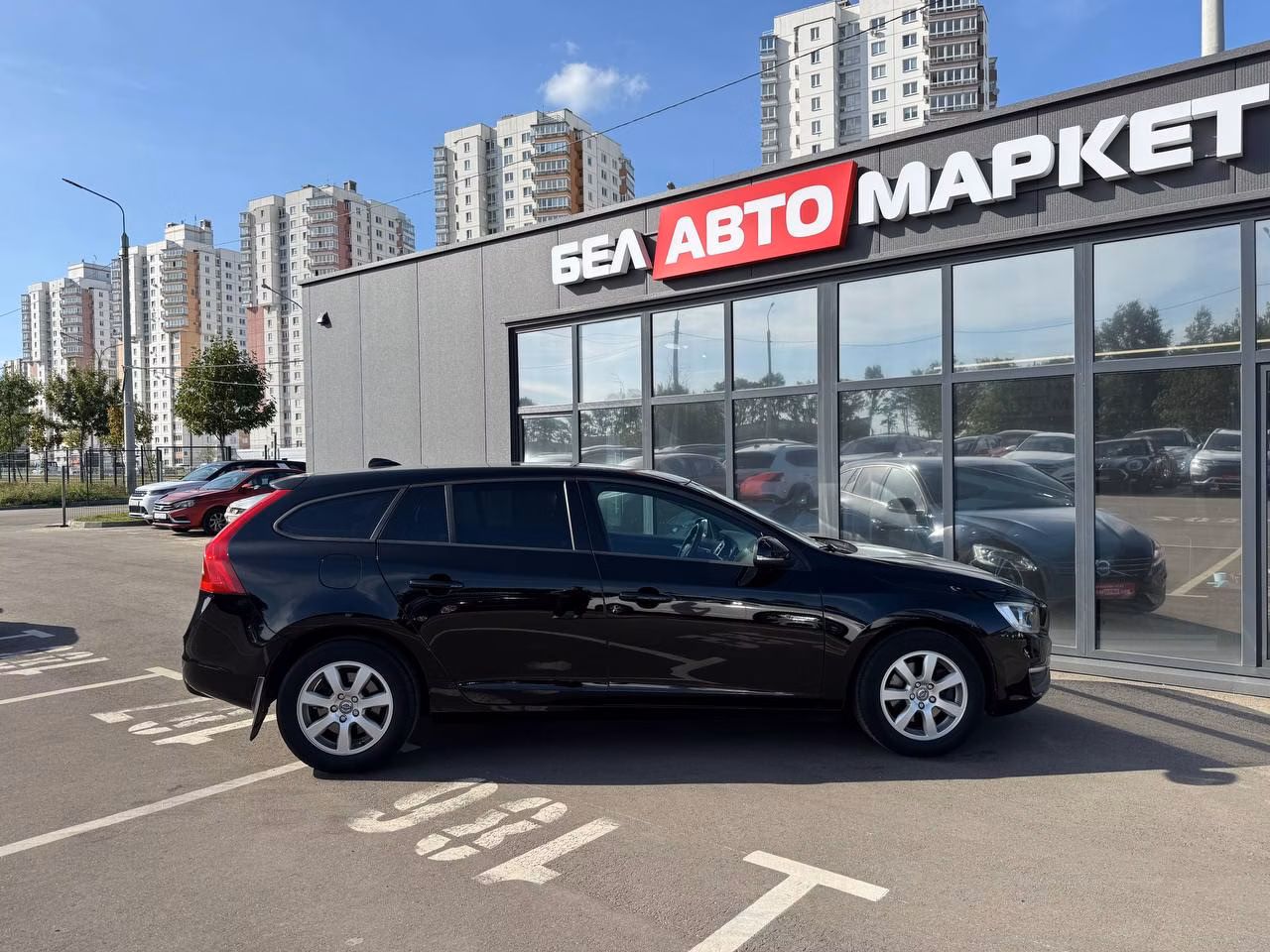 Volvo V60 фото 4