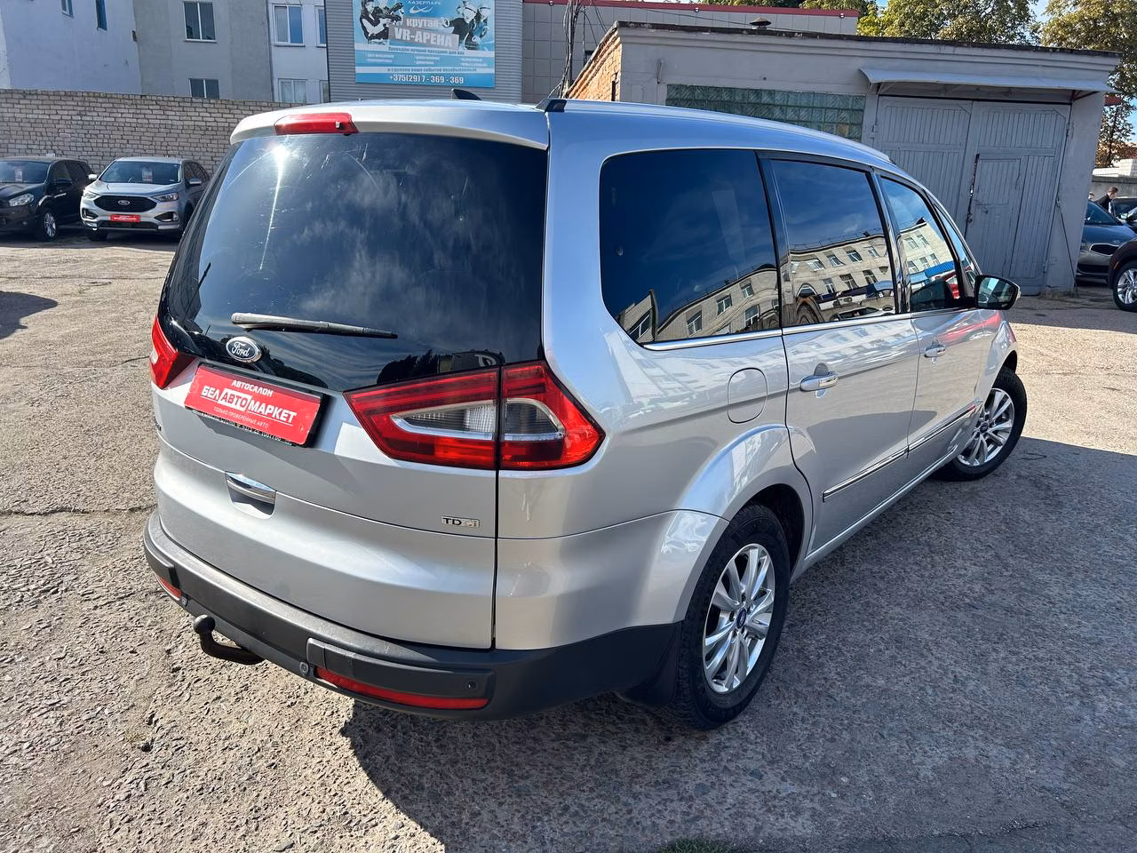 Ford Galaxy фото 5