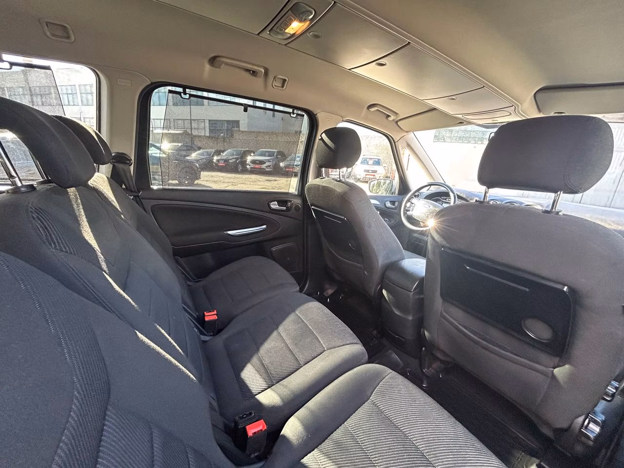 Ford Galaxy фото 13