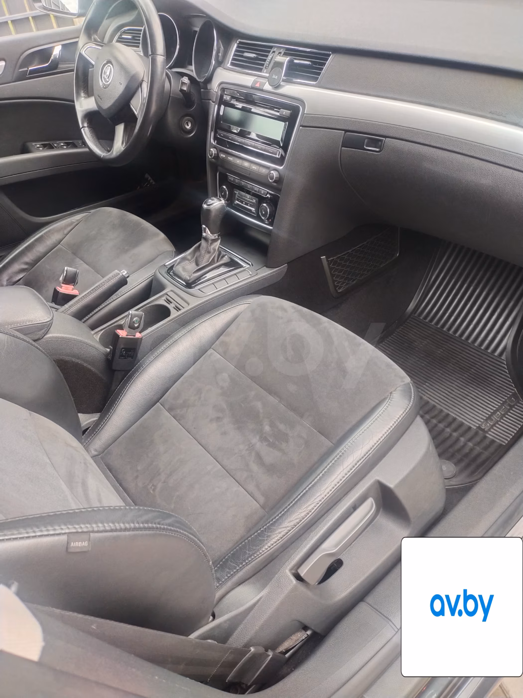 Skoda Superb фото 7