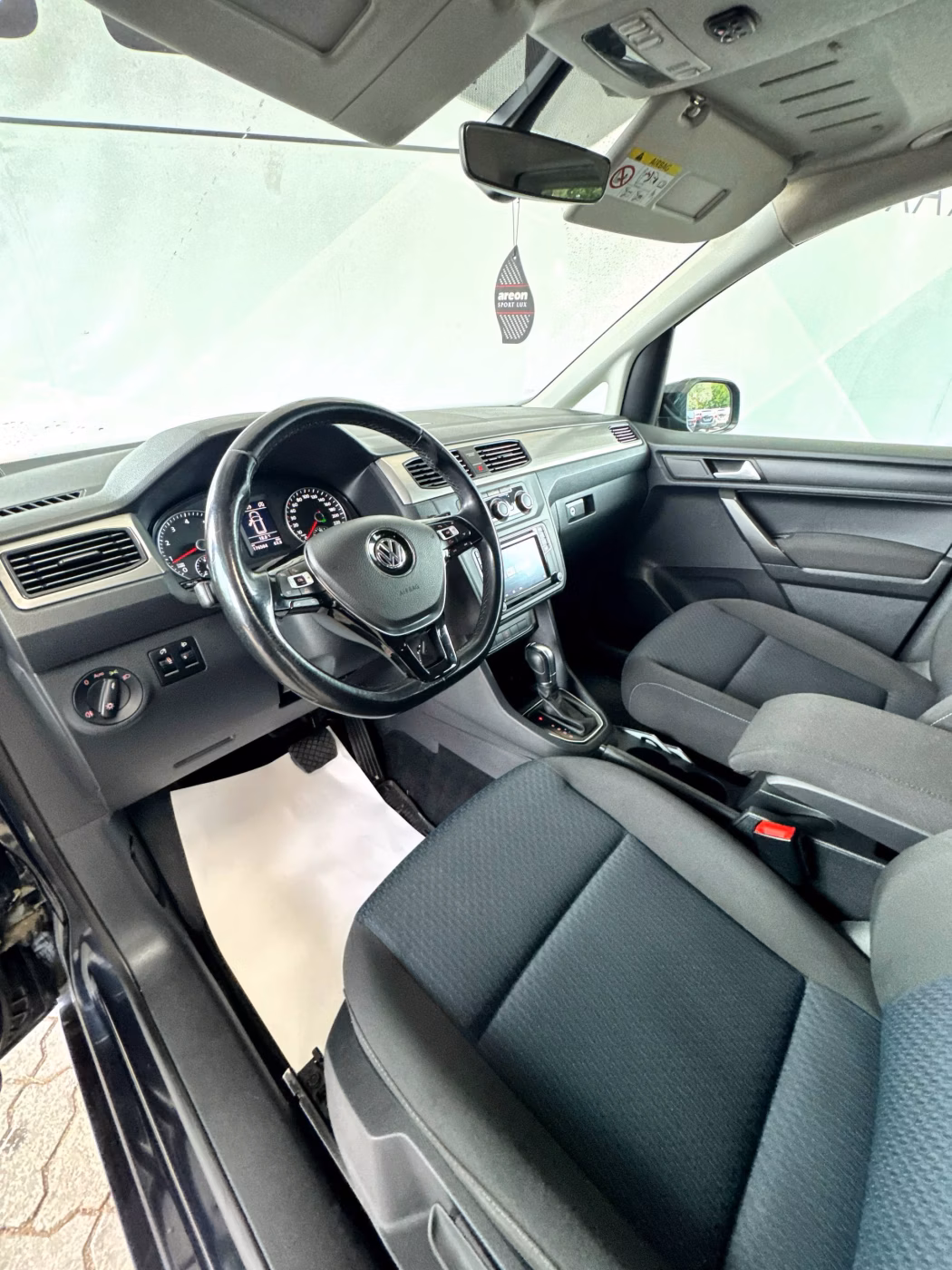 Volkswagen Caddy фото 10