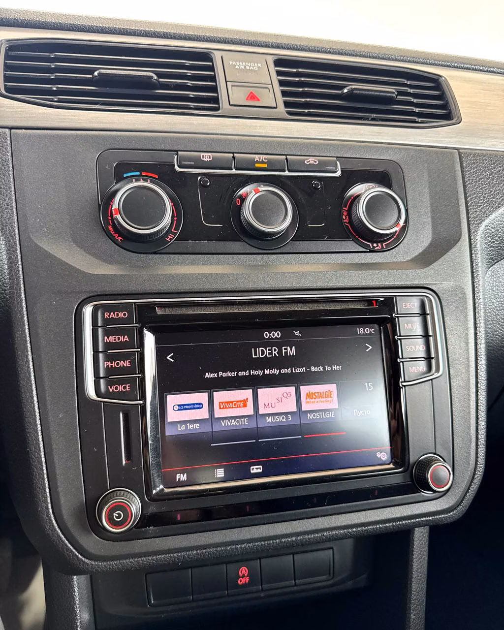 Volkswagen Caddy фото 11