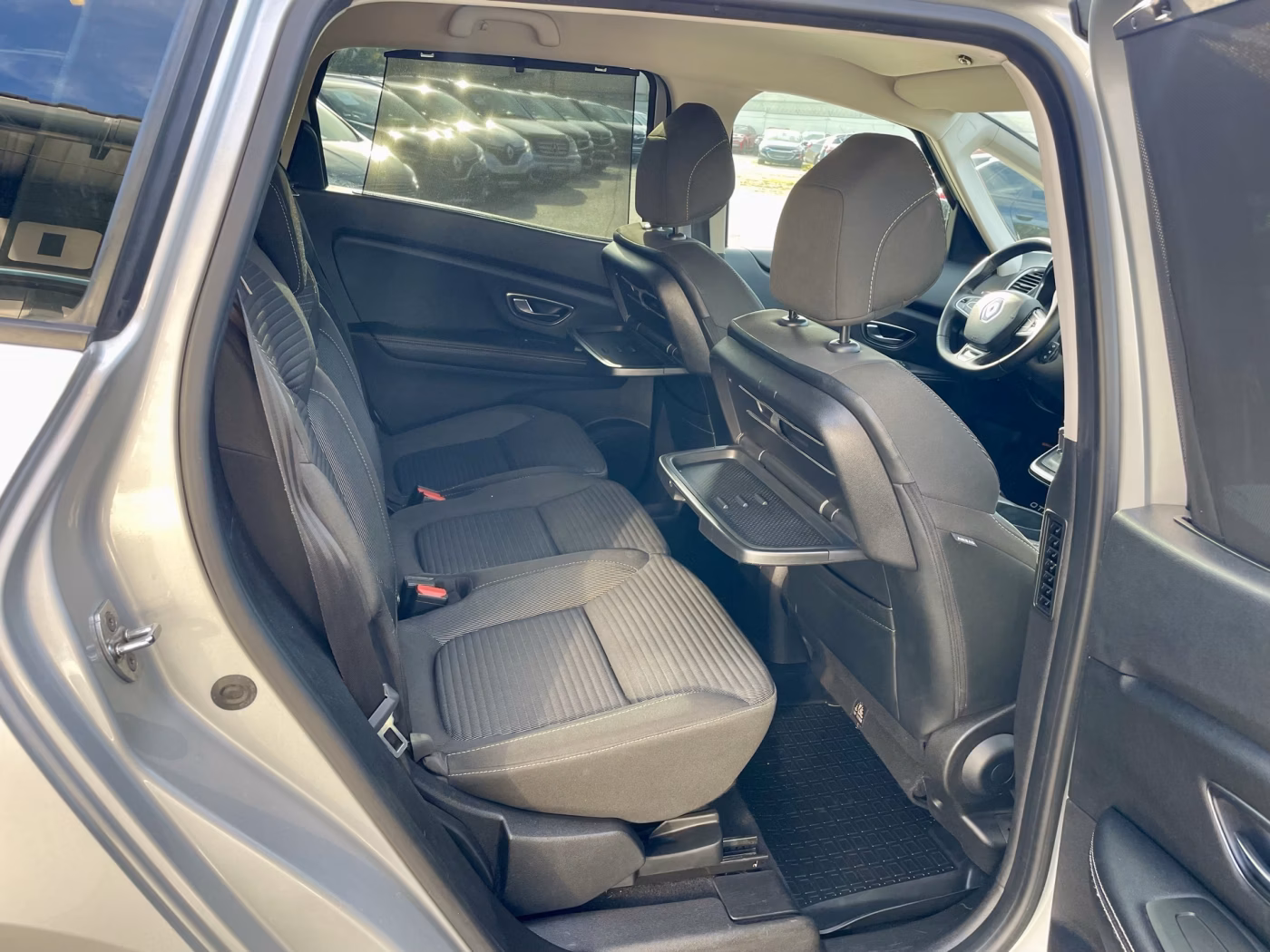 Renault Grand Scenic фото 15