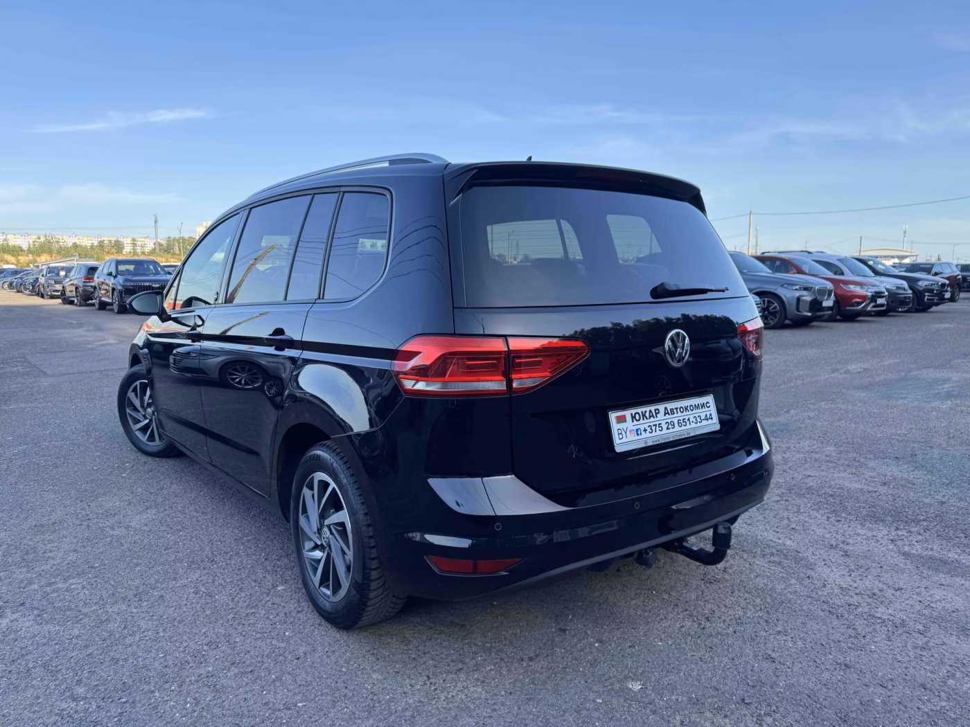 Volkswagen Touran фото 7