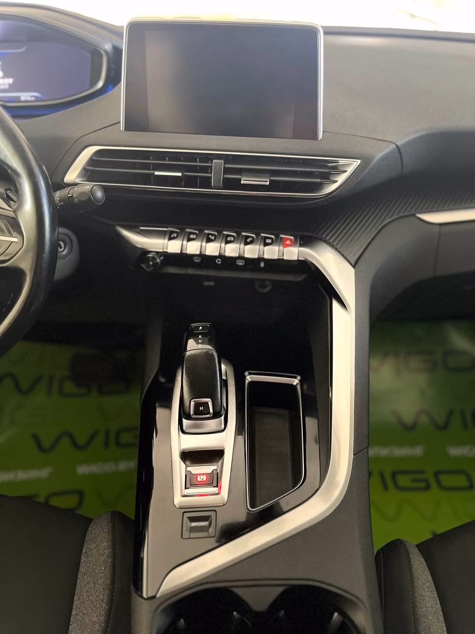 Peugeot 5008 фото 14