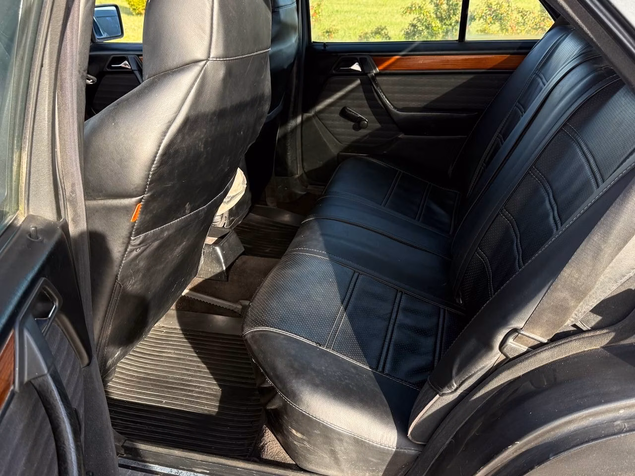 Mercedes-Benz E-Класс фото 10
