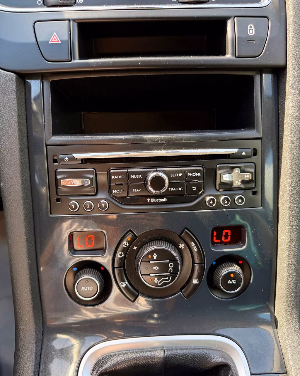 Peugeot 5008 фото 18