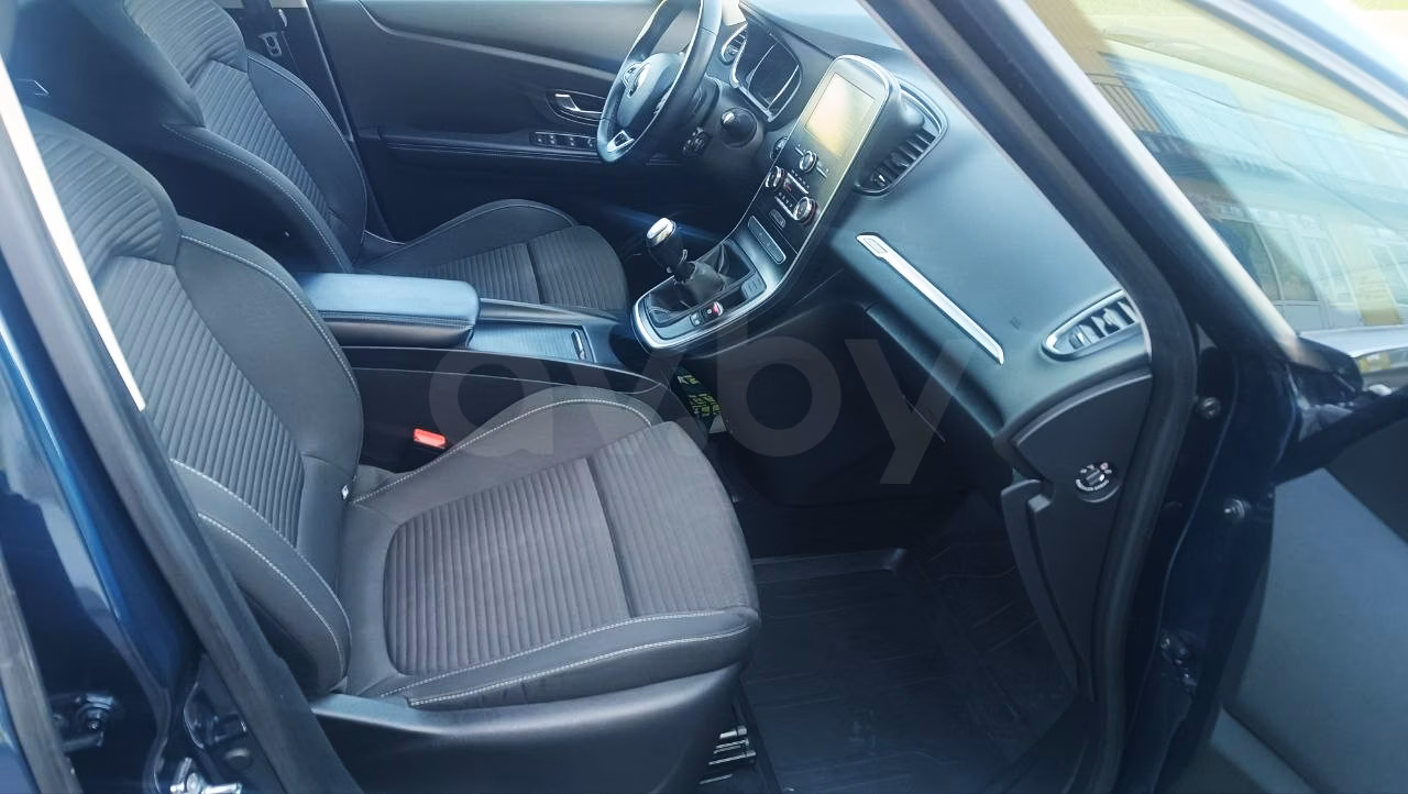 Renault Grand Scenic фото 9