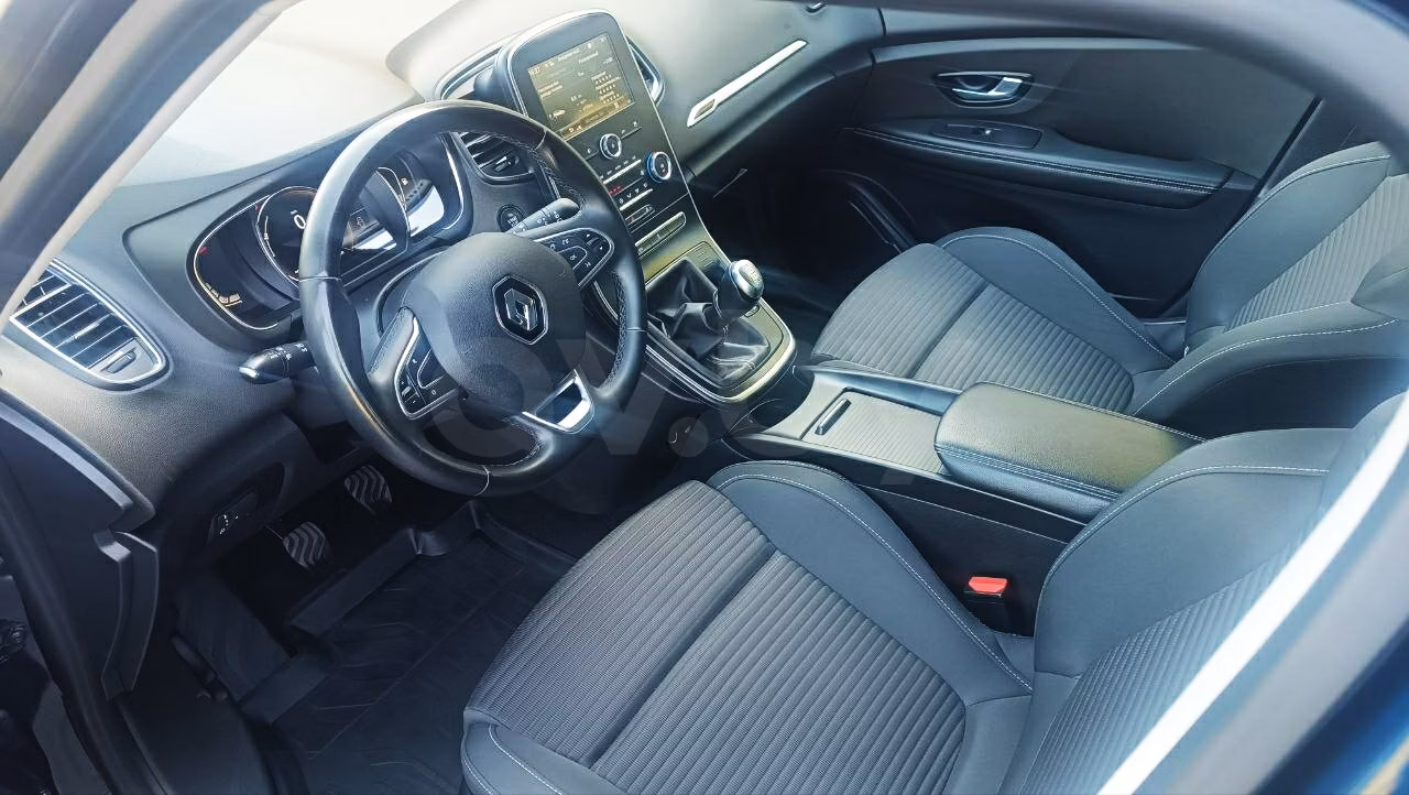 Renault Grand Scenic фото 10