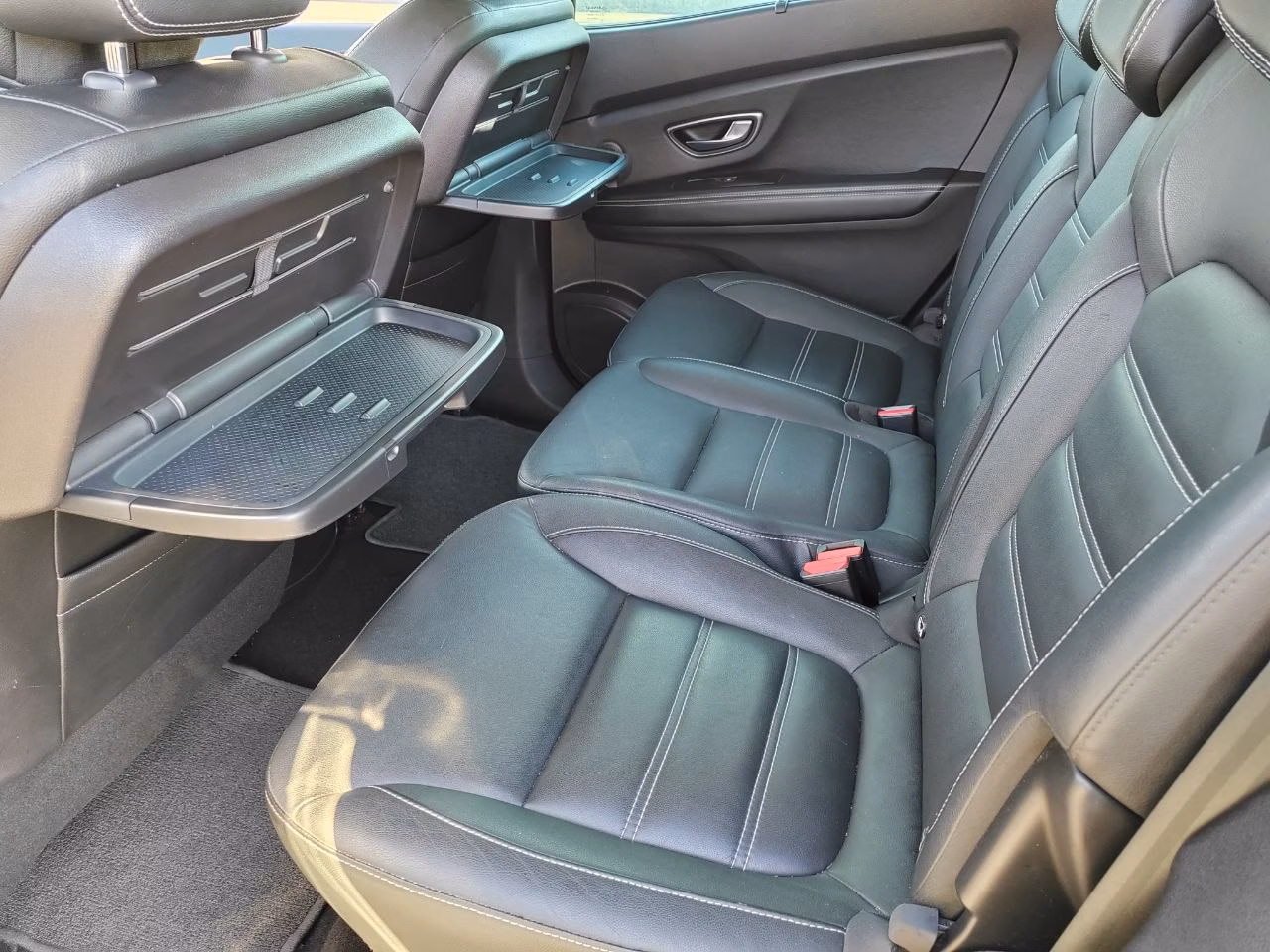 Renault Grand Scenic фото 8
