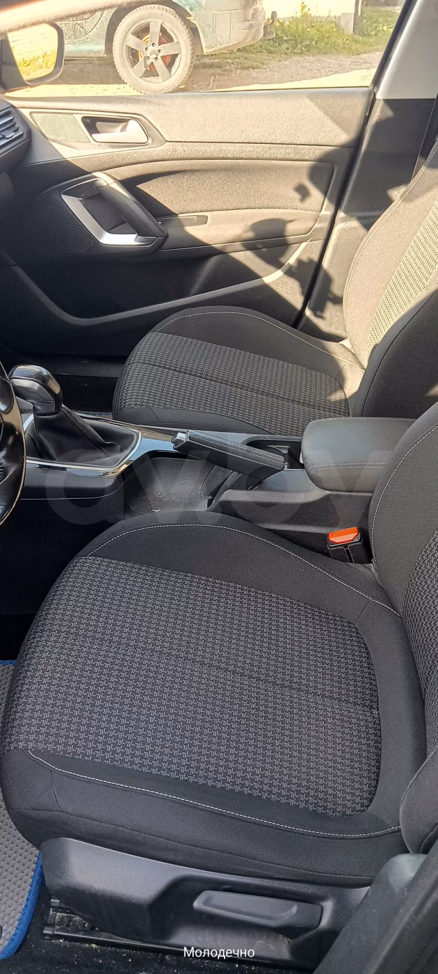 Peugeot 308 фото 5
