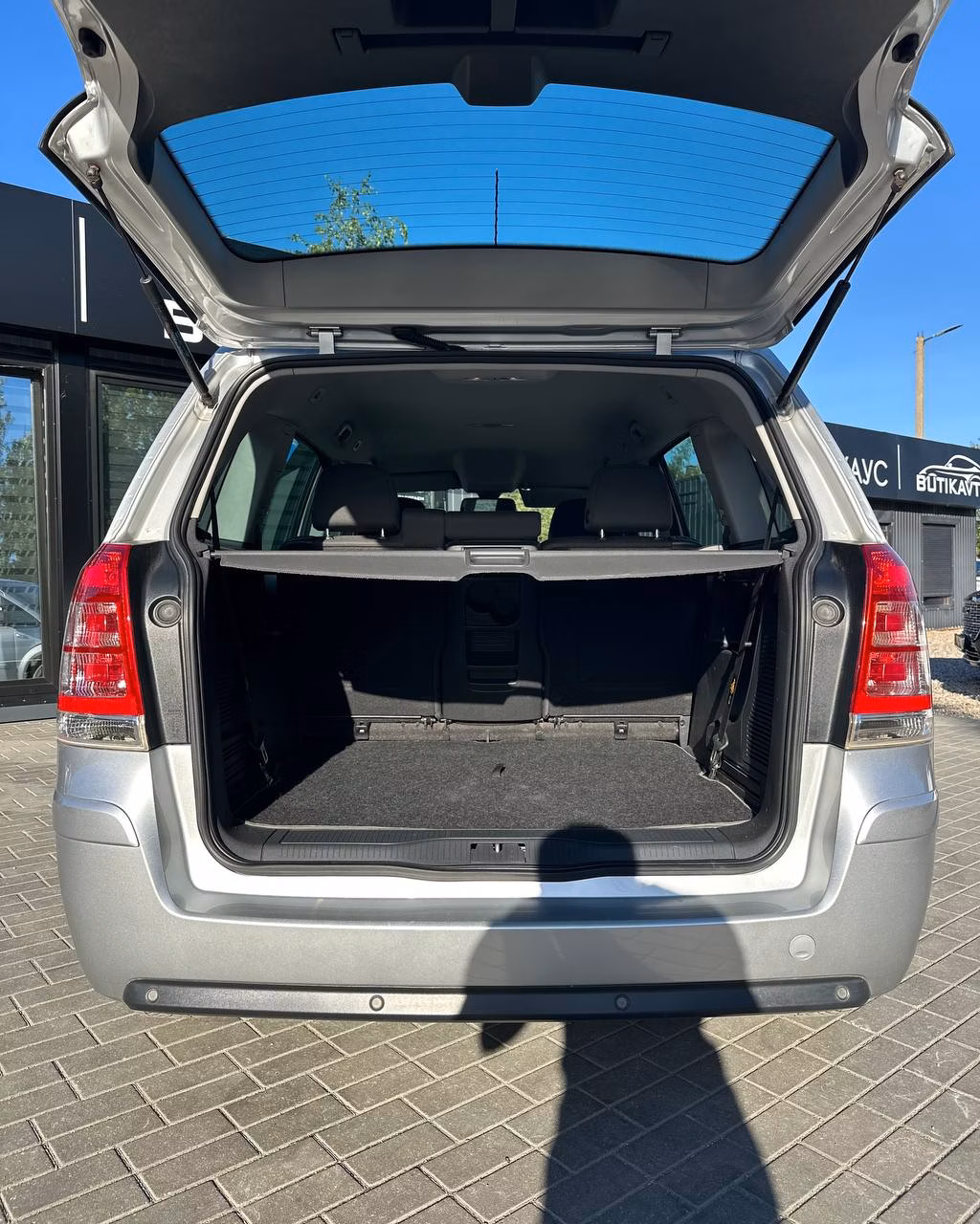 Opel Zafira фото 10
