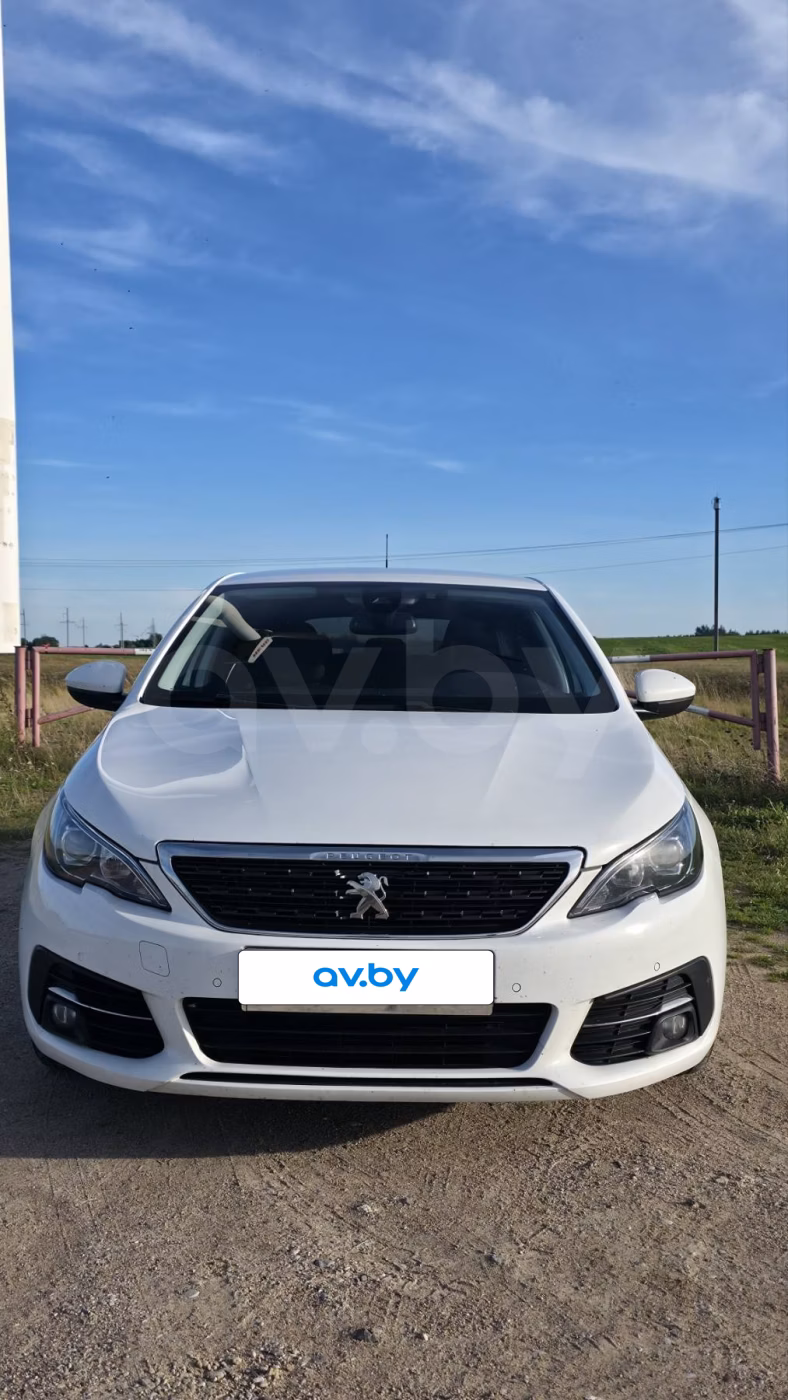 Peugeot 308 фото 2