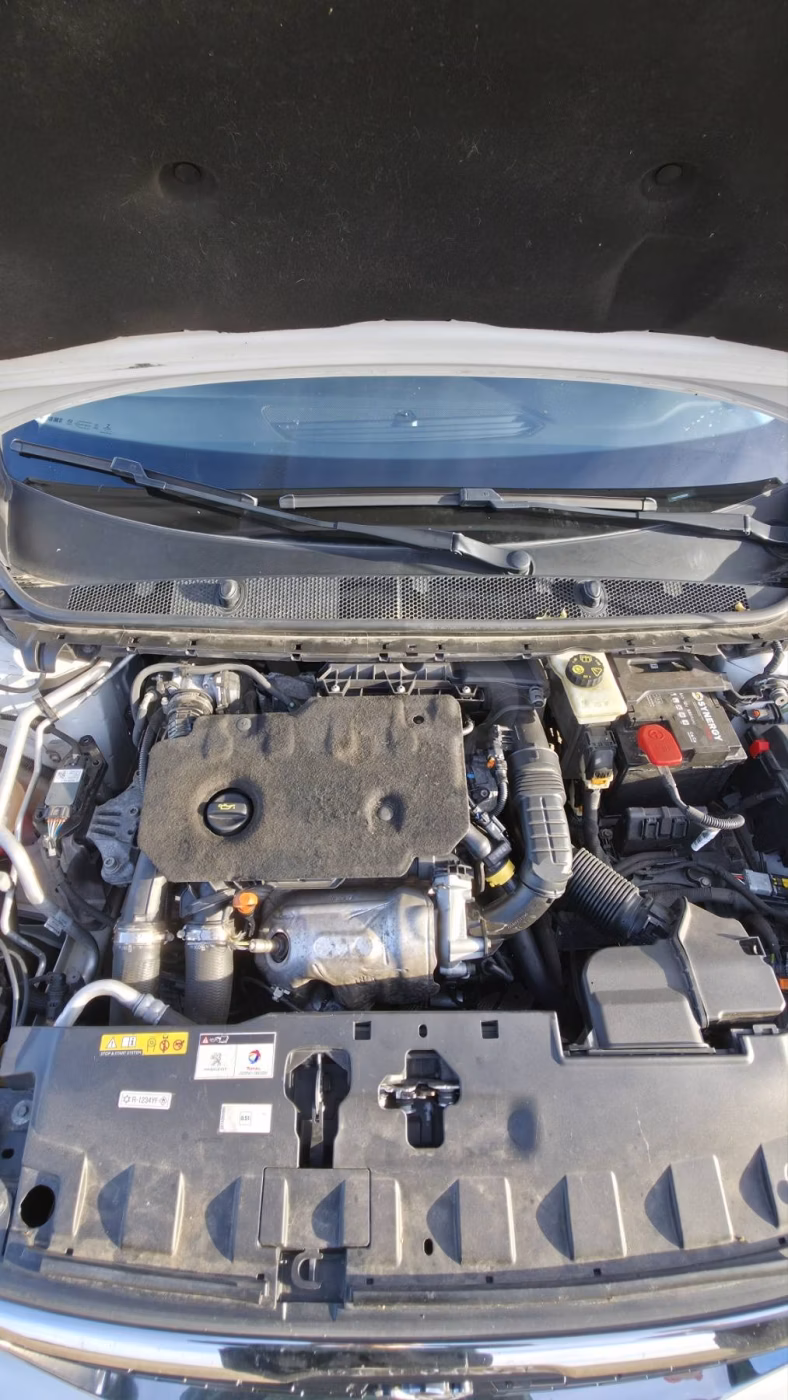 Peugeot 308 фото 9