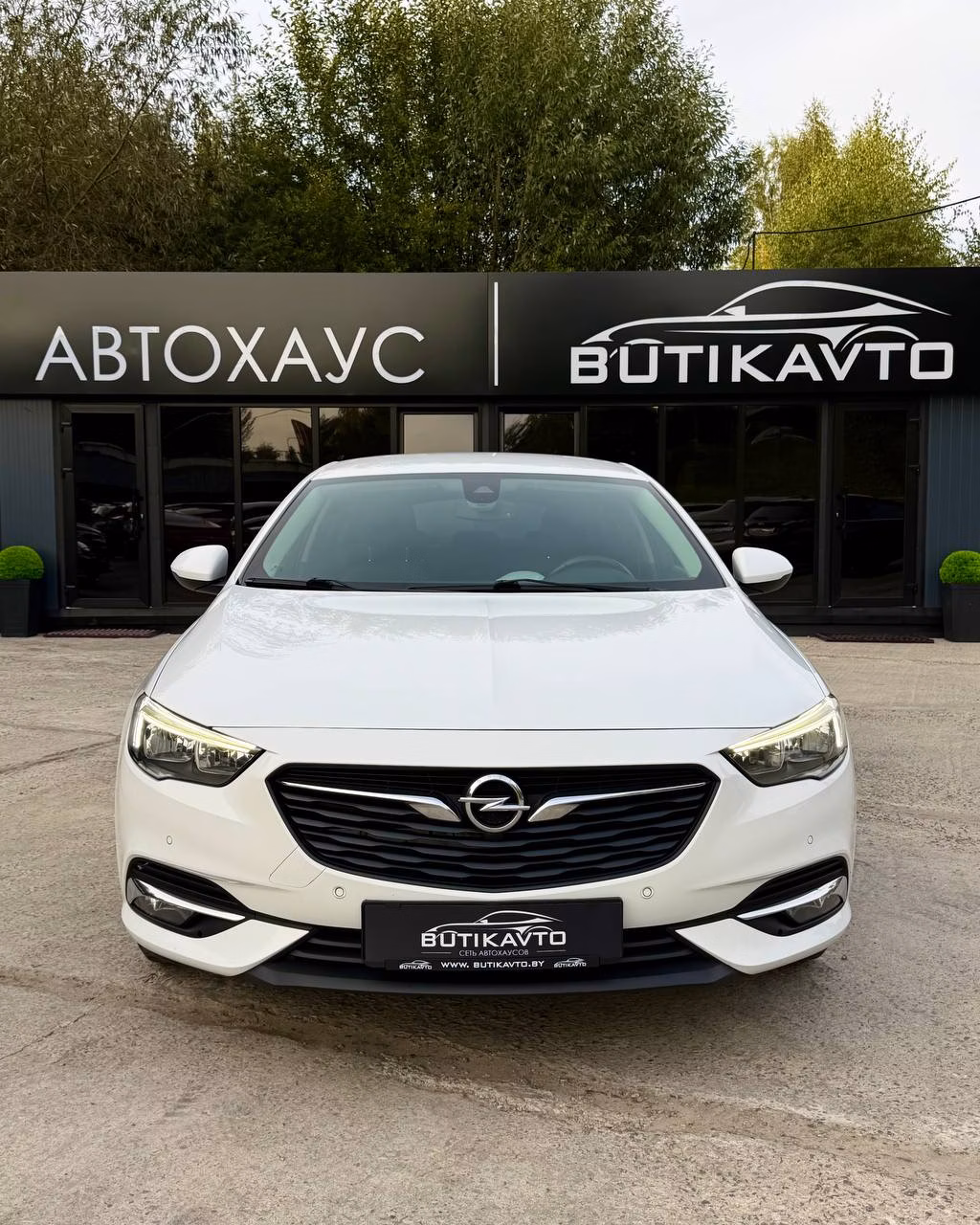 Opel Insignia фото 2