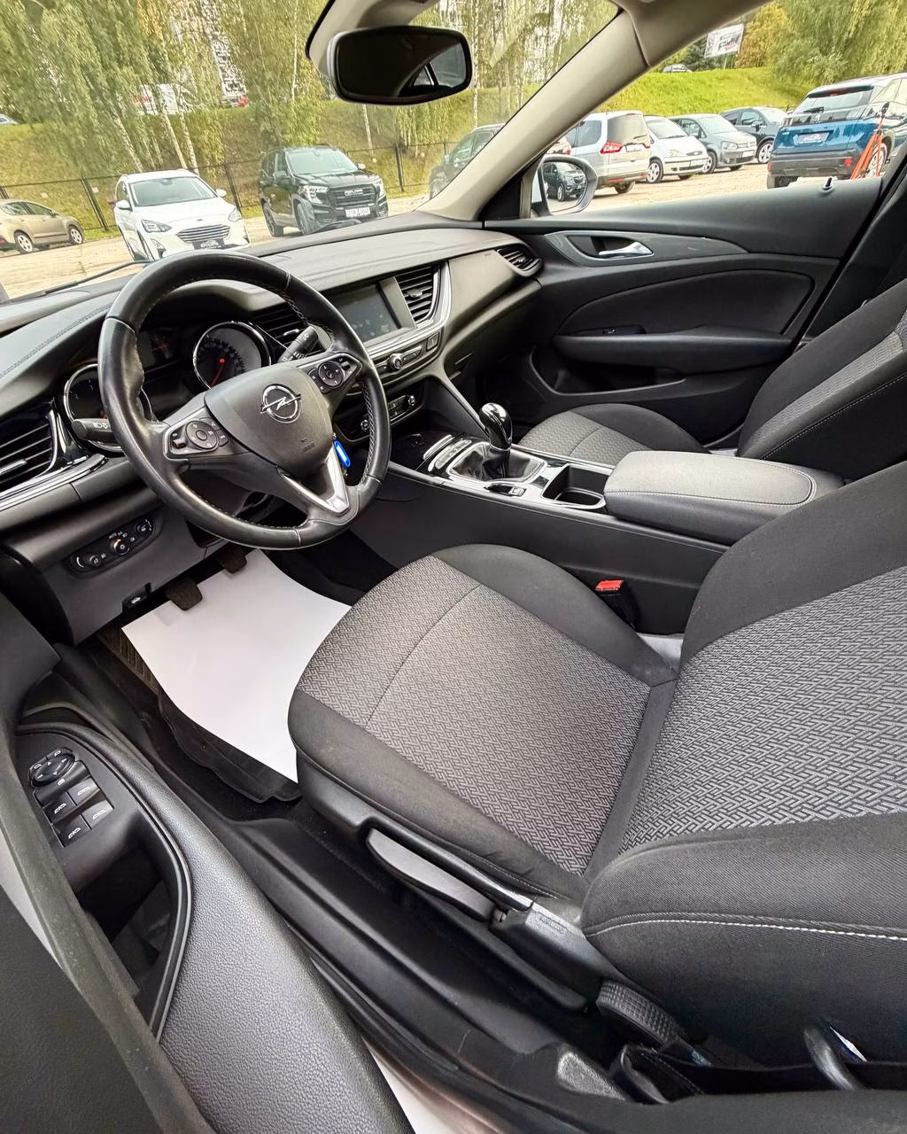Opel Insignia фото 8