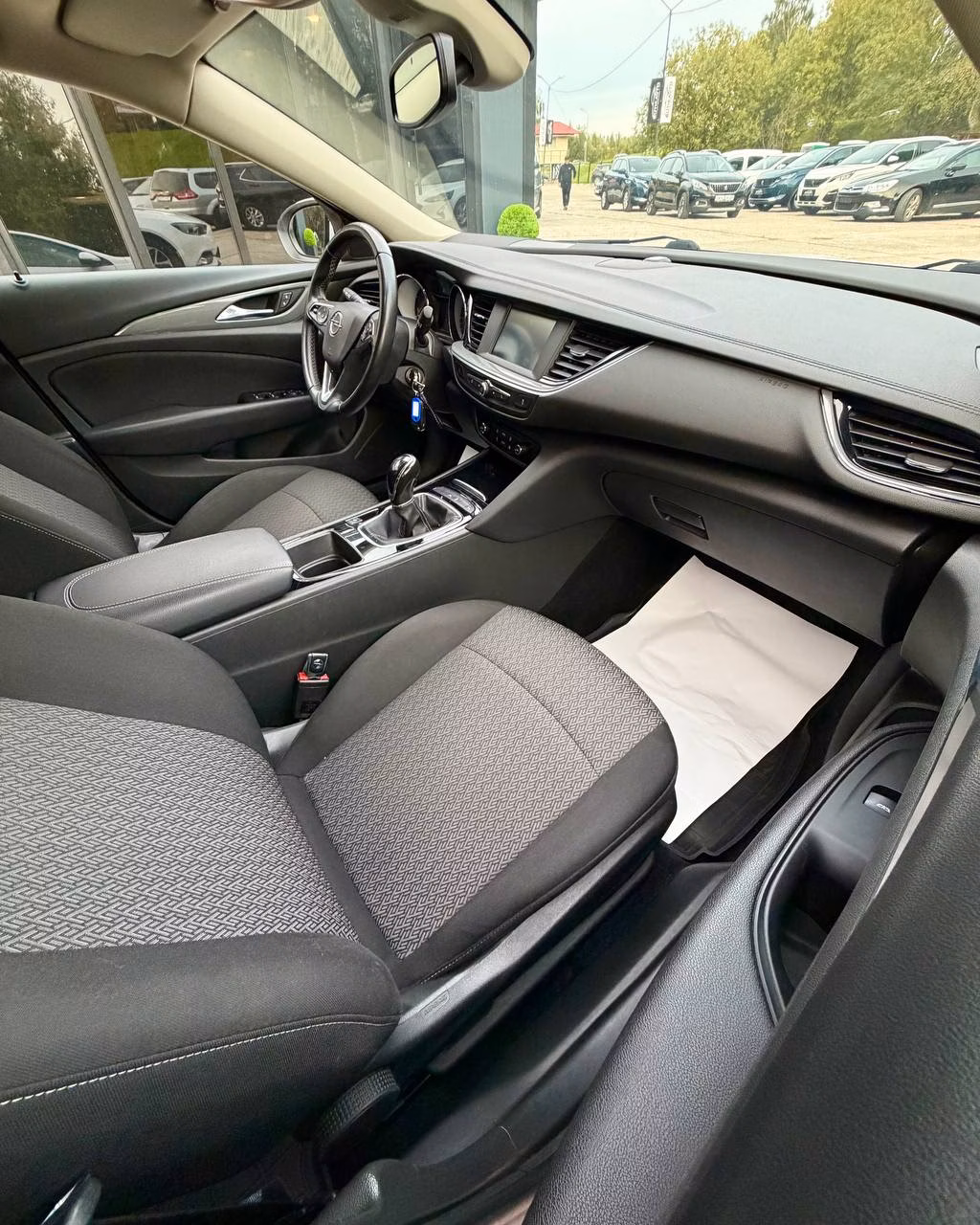 Opel Insignia фото 11