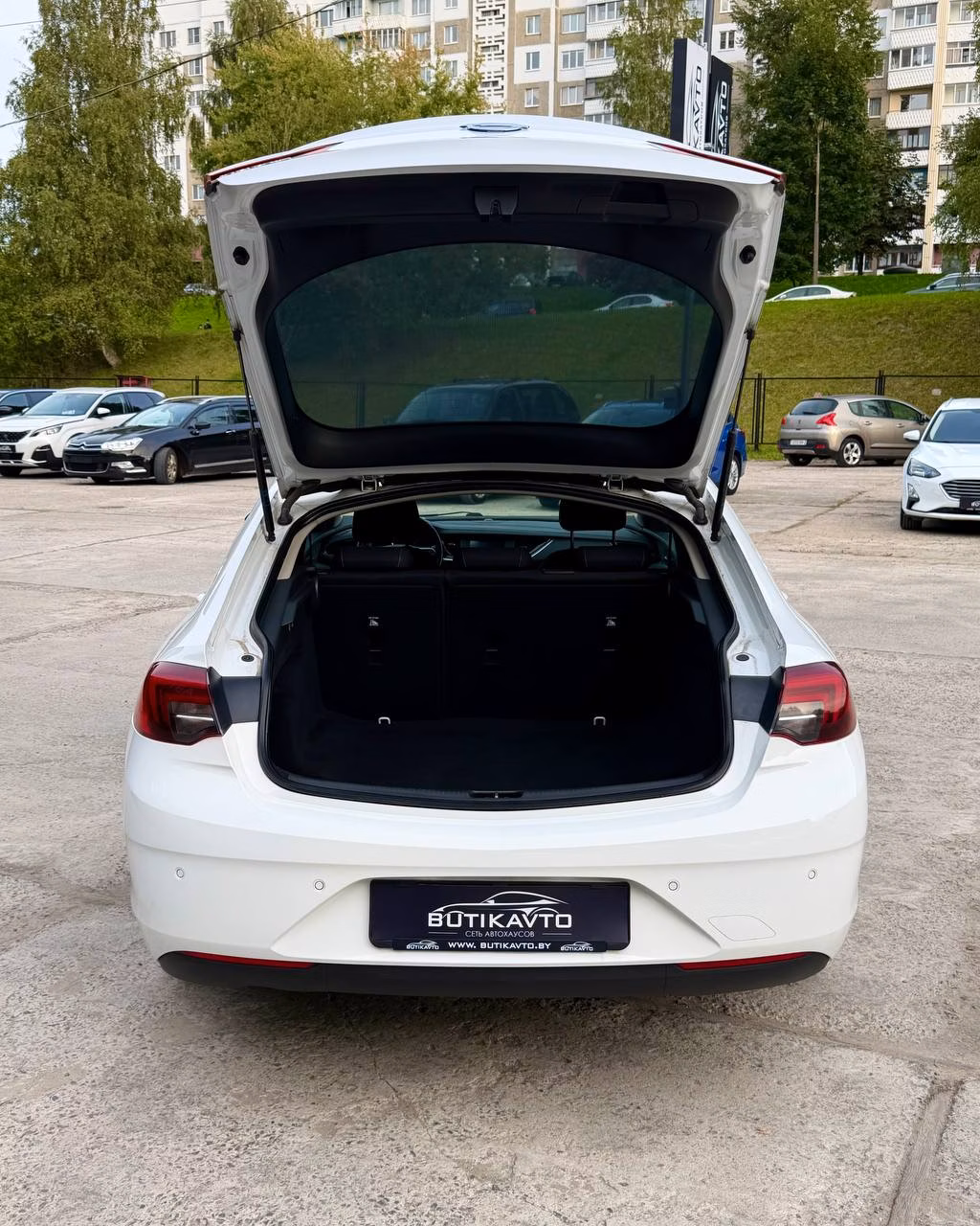 Opel Insignia фото 12