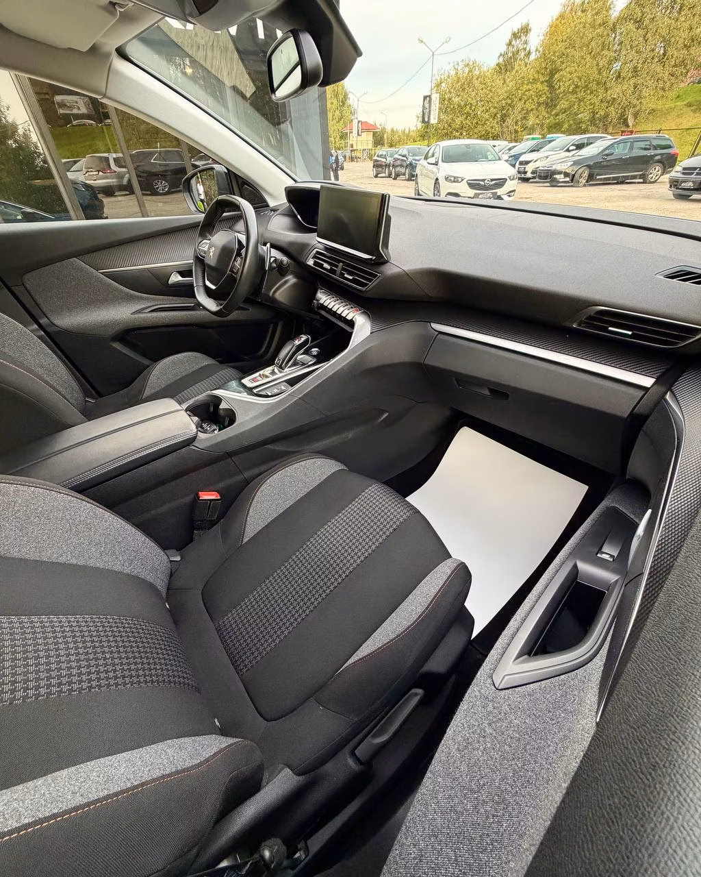 Peugeot 3008 фото 12