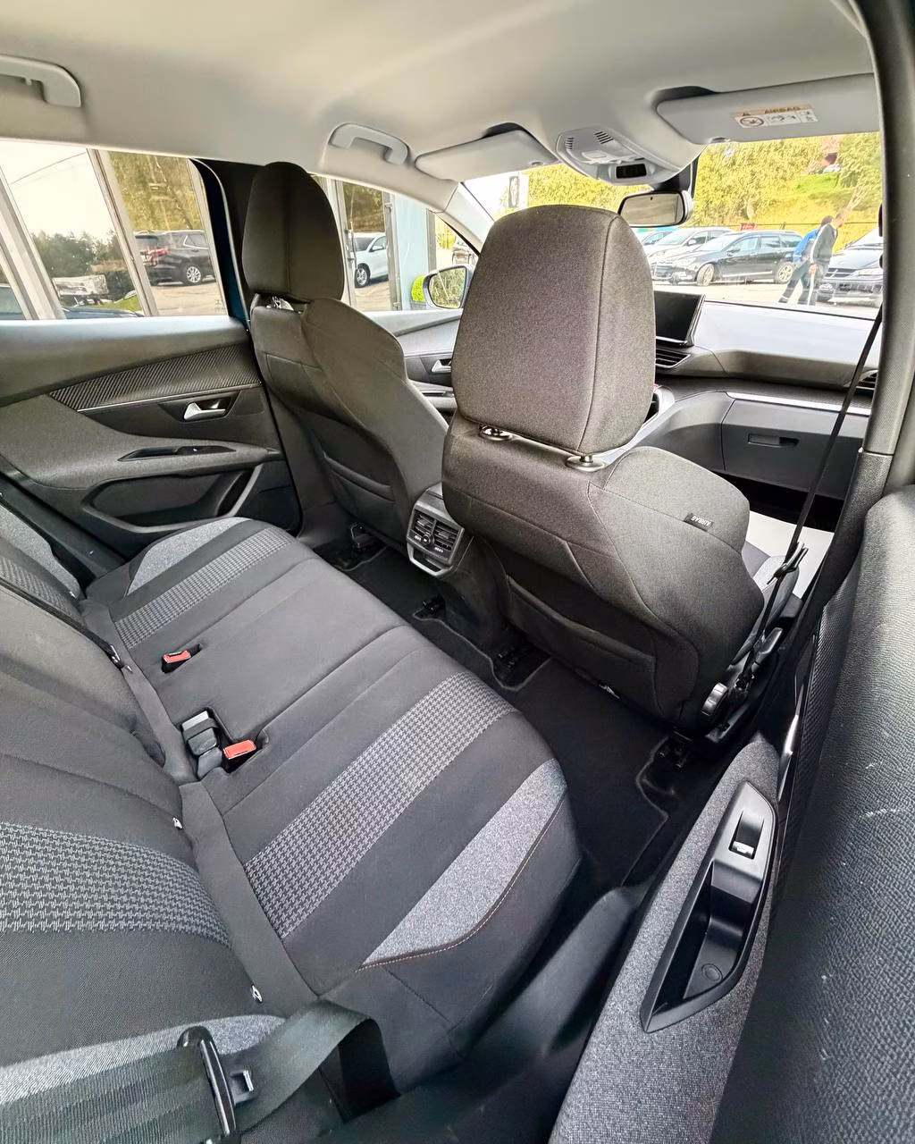 Peugeot 3008 фото 13