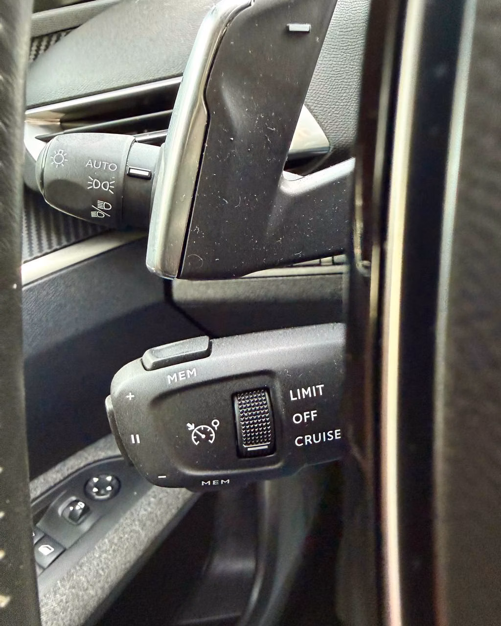 Peugeot 3008 фото 15