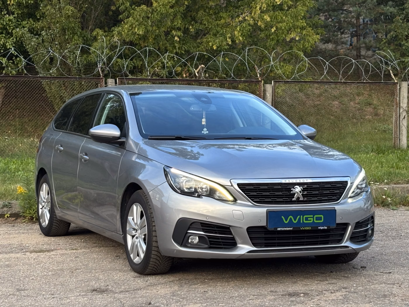 Peugeot 308 фото 2