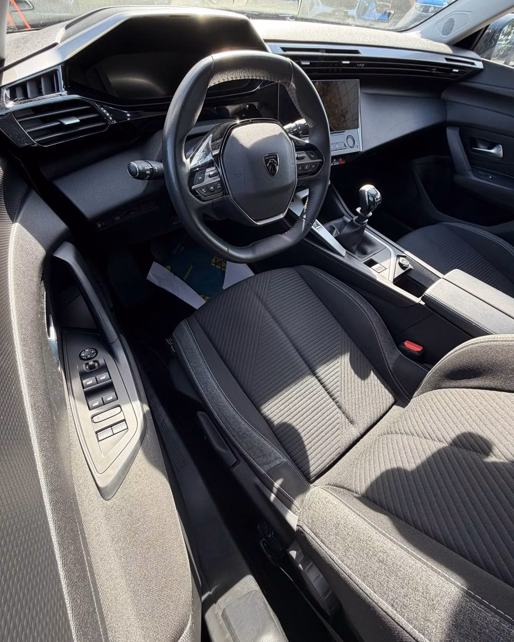Peugeot 308 фото 10