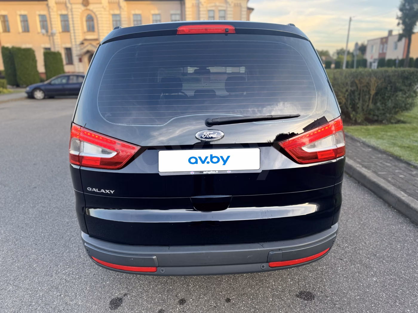 Ford Galaxy фото 6