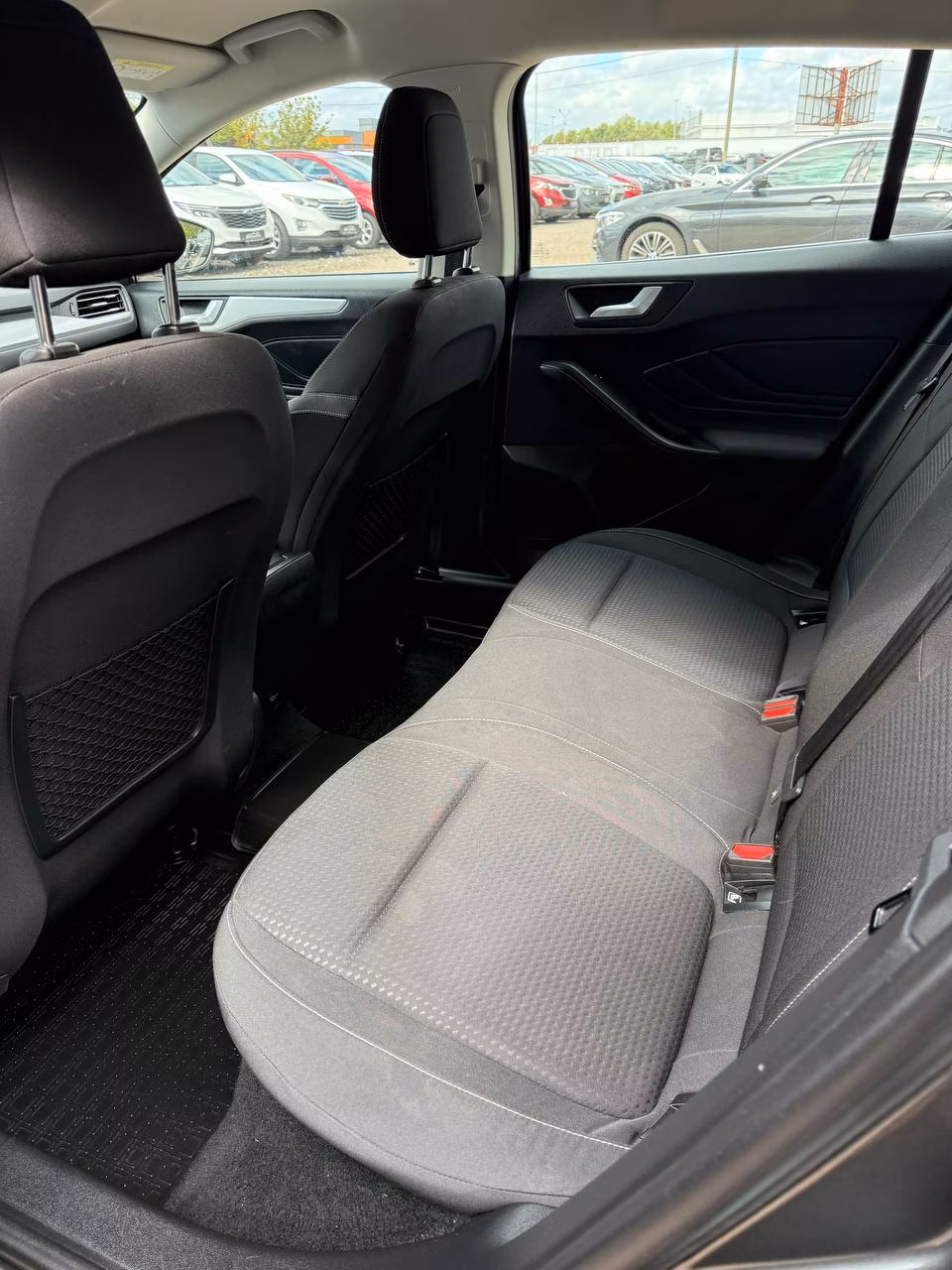 Ford Focus фото 10