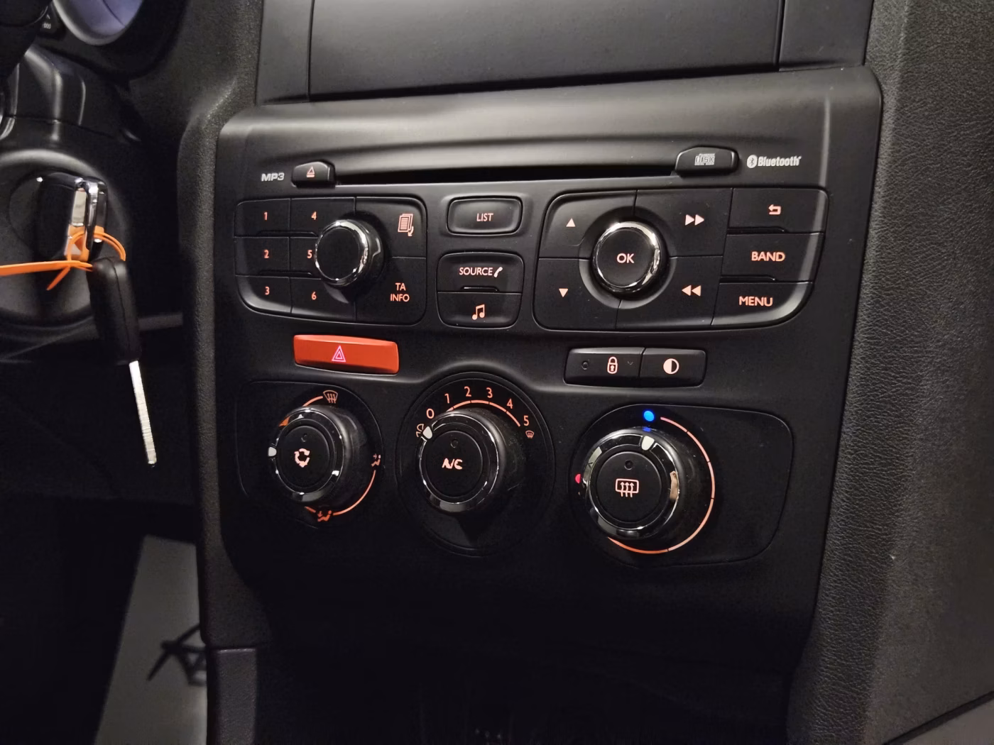 Citroen C4 фото 15
